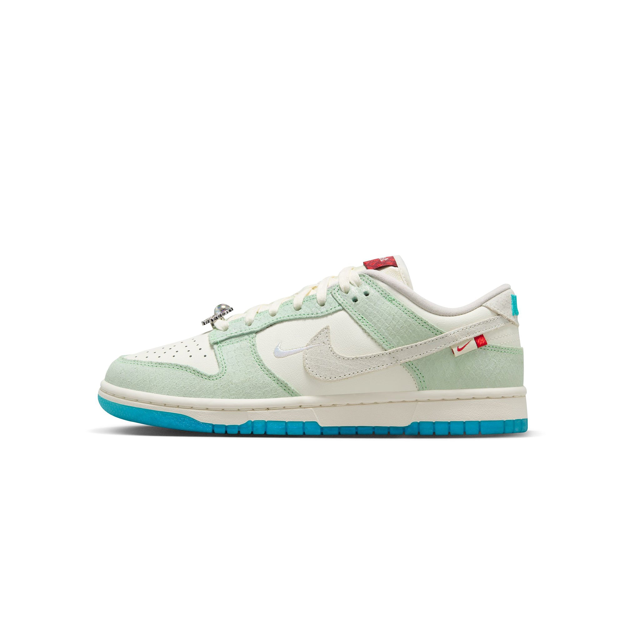 Nike Womens Dunk Low LX Shoes – Extra Butter