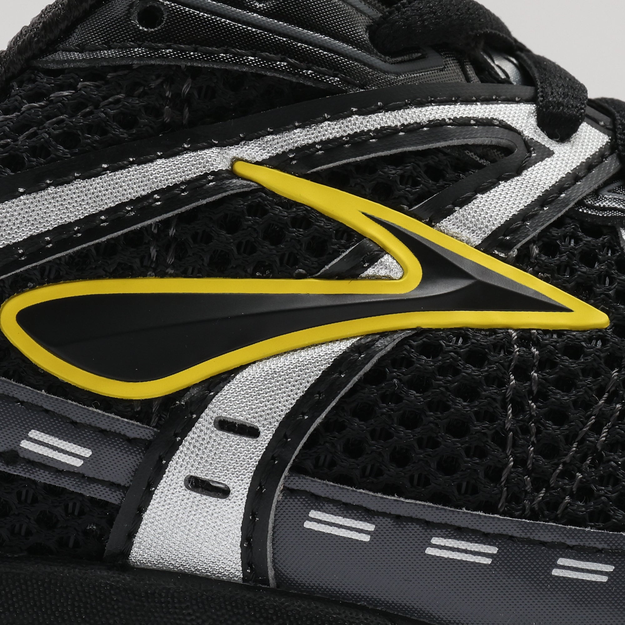 Brooks Mens Adrenaline GTS 10 Shoes