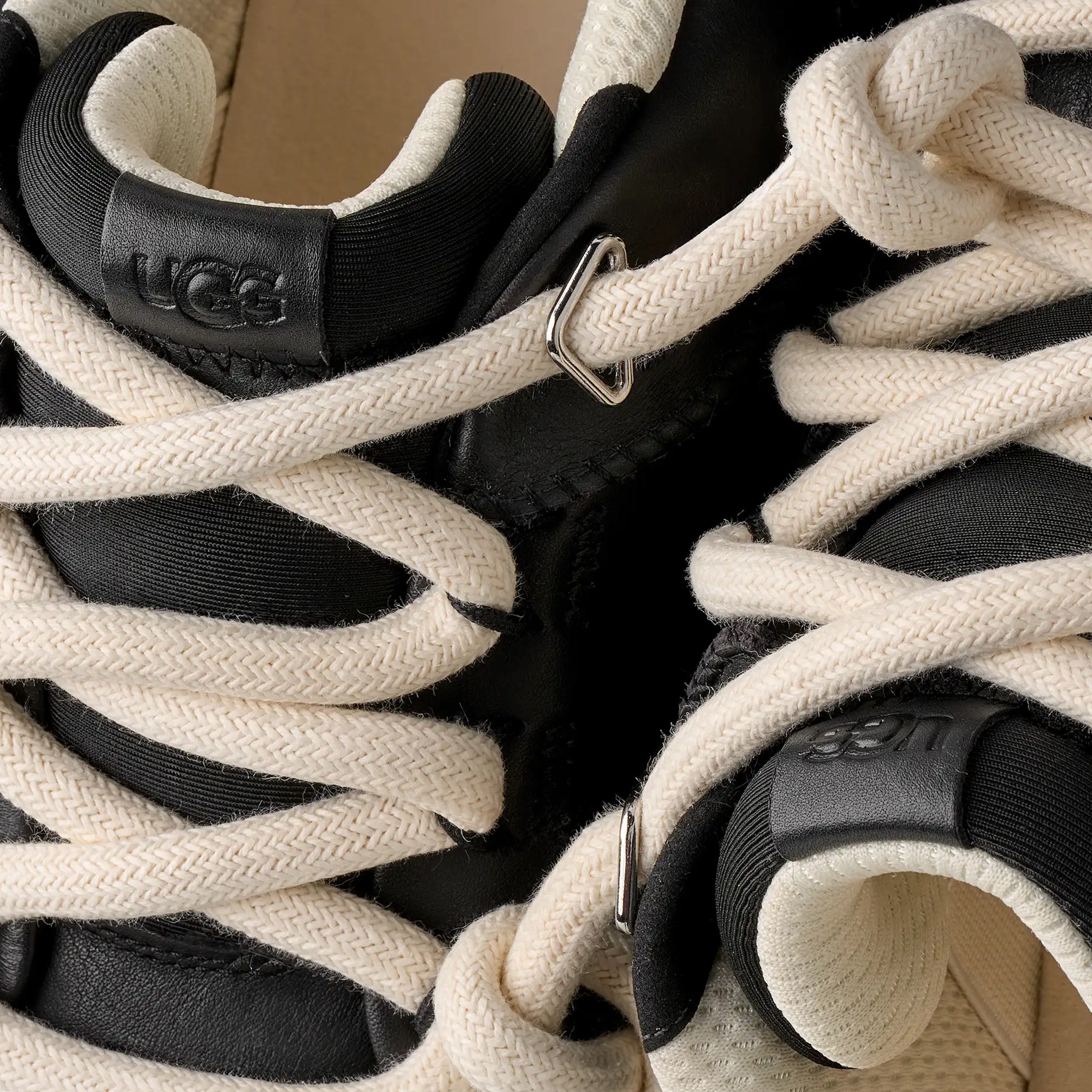 Ugg Mens Heritage Utility Shoes