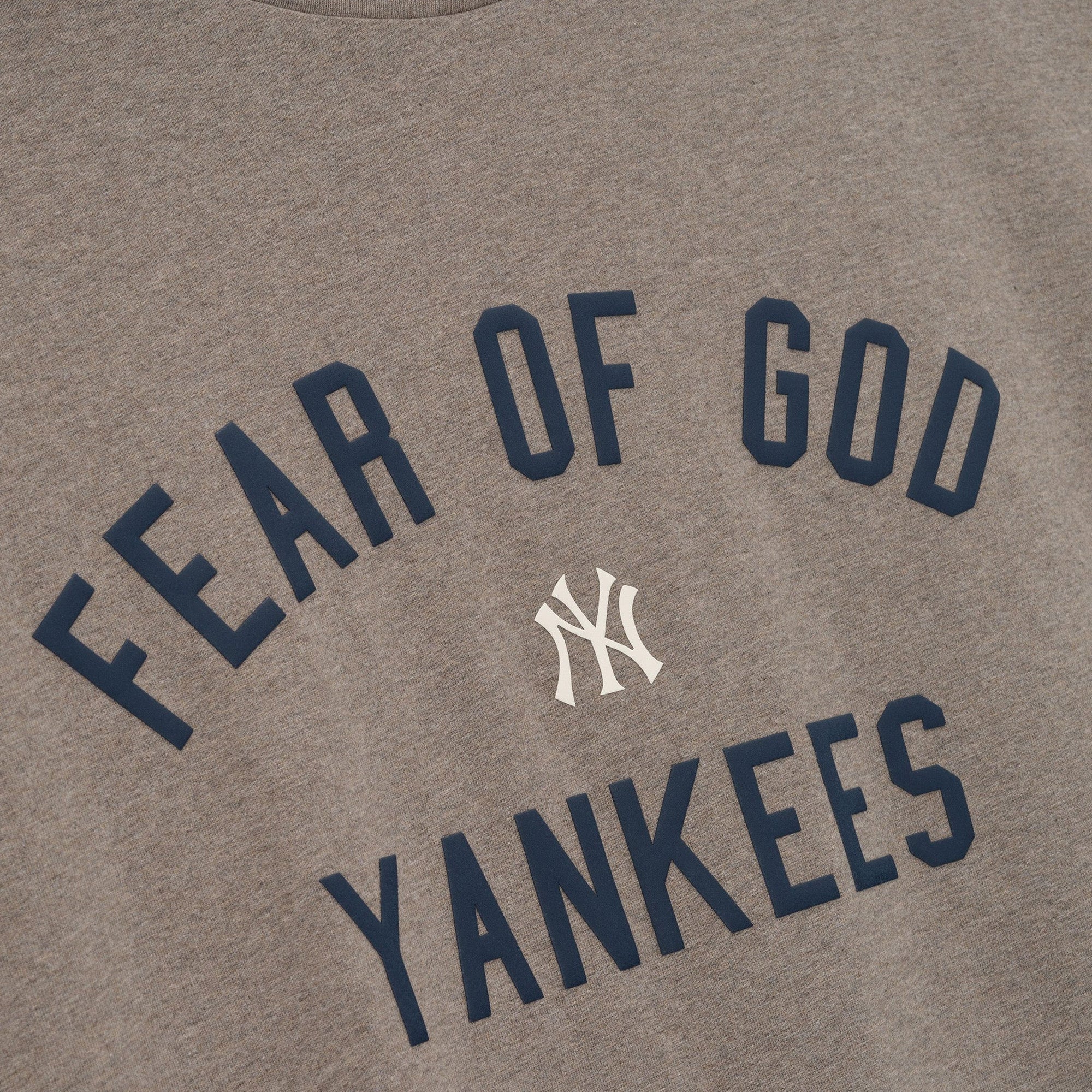 Fear of God ESSENTIALS x MLB Mens Yankees 90's Fit Tee