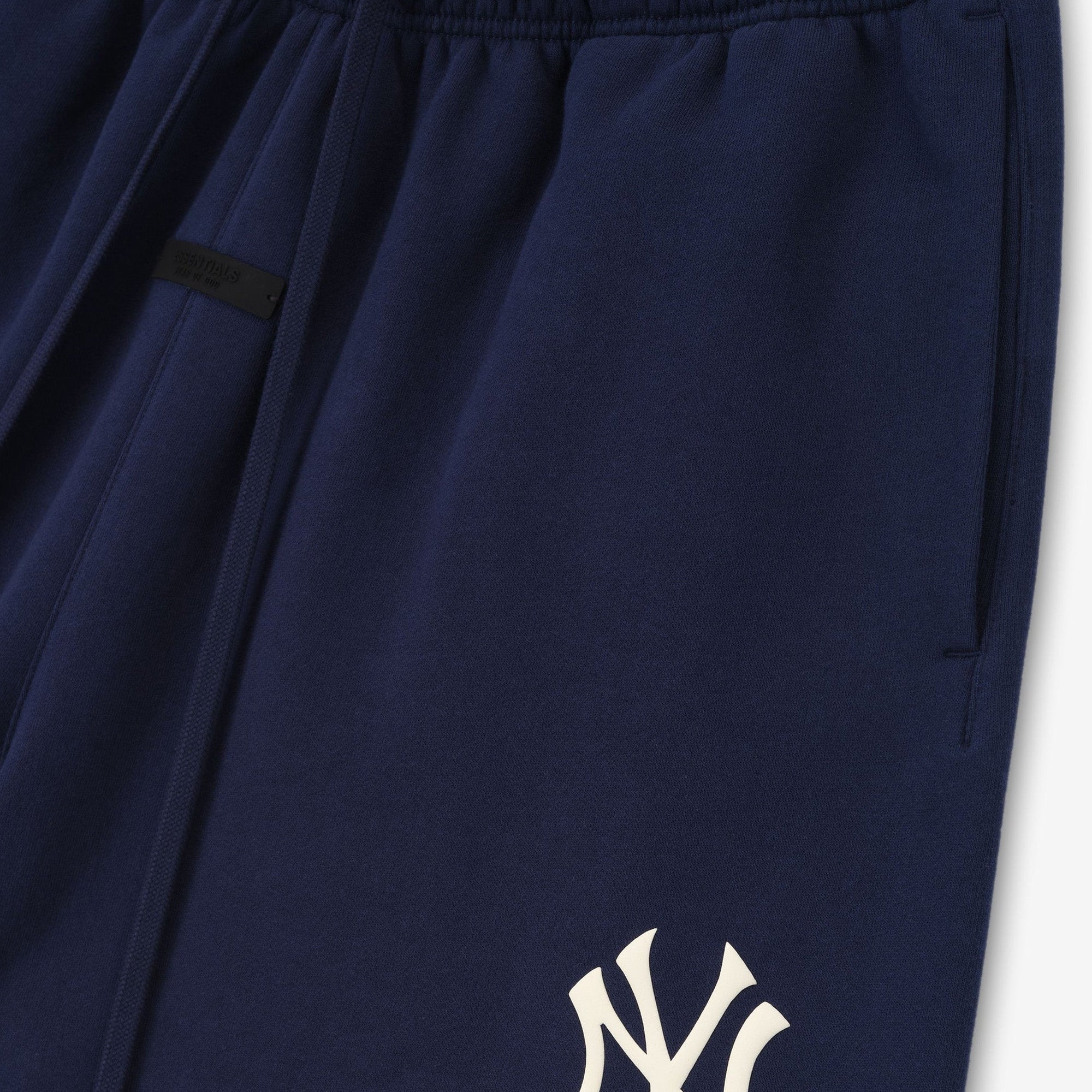 Fear of God ESSENTIALS x MLB Mens Yankees Classic Fit Sweat Shorts