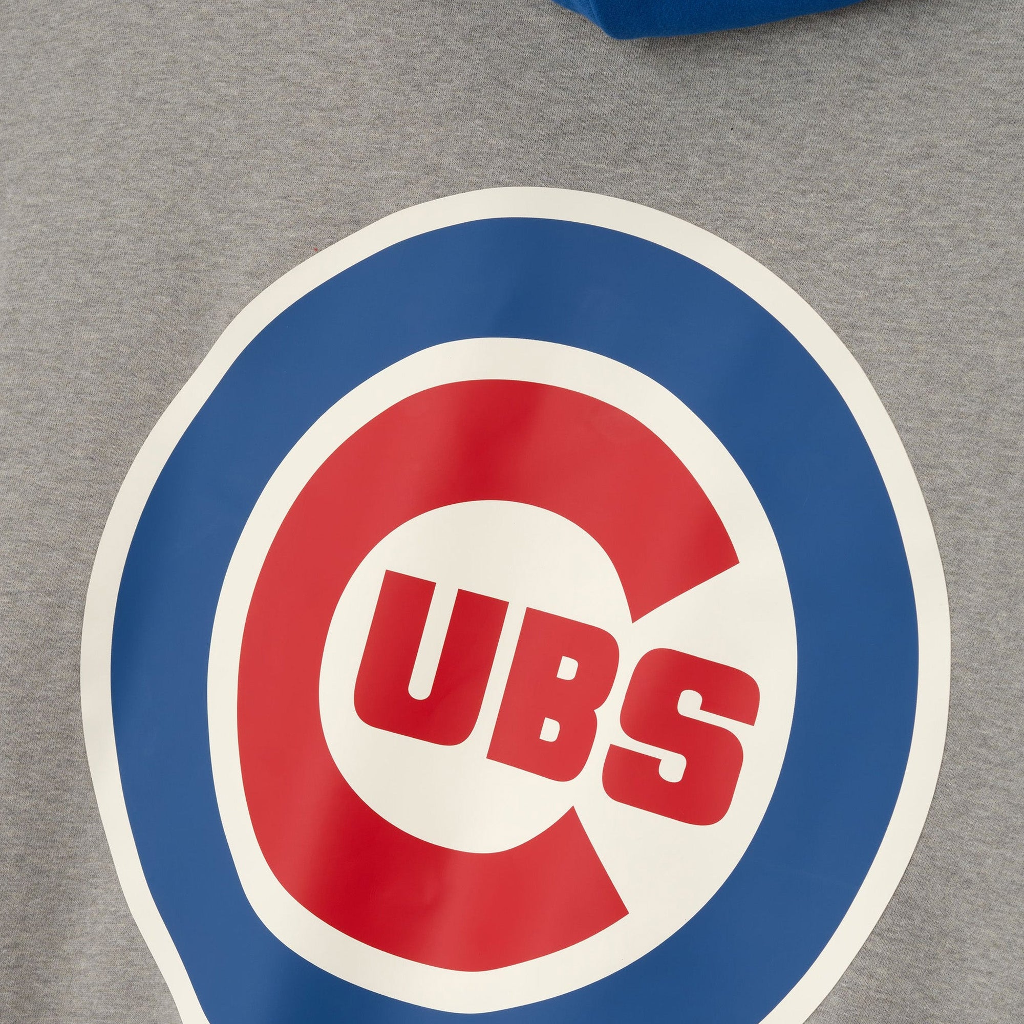 Fear of God ESSENTIALS x MLB Mens Cubs Sport Fit Pullover Hoodie