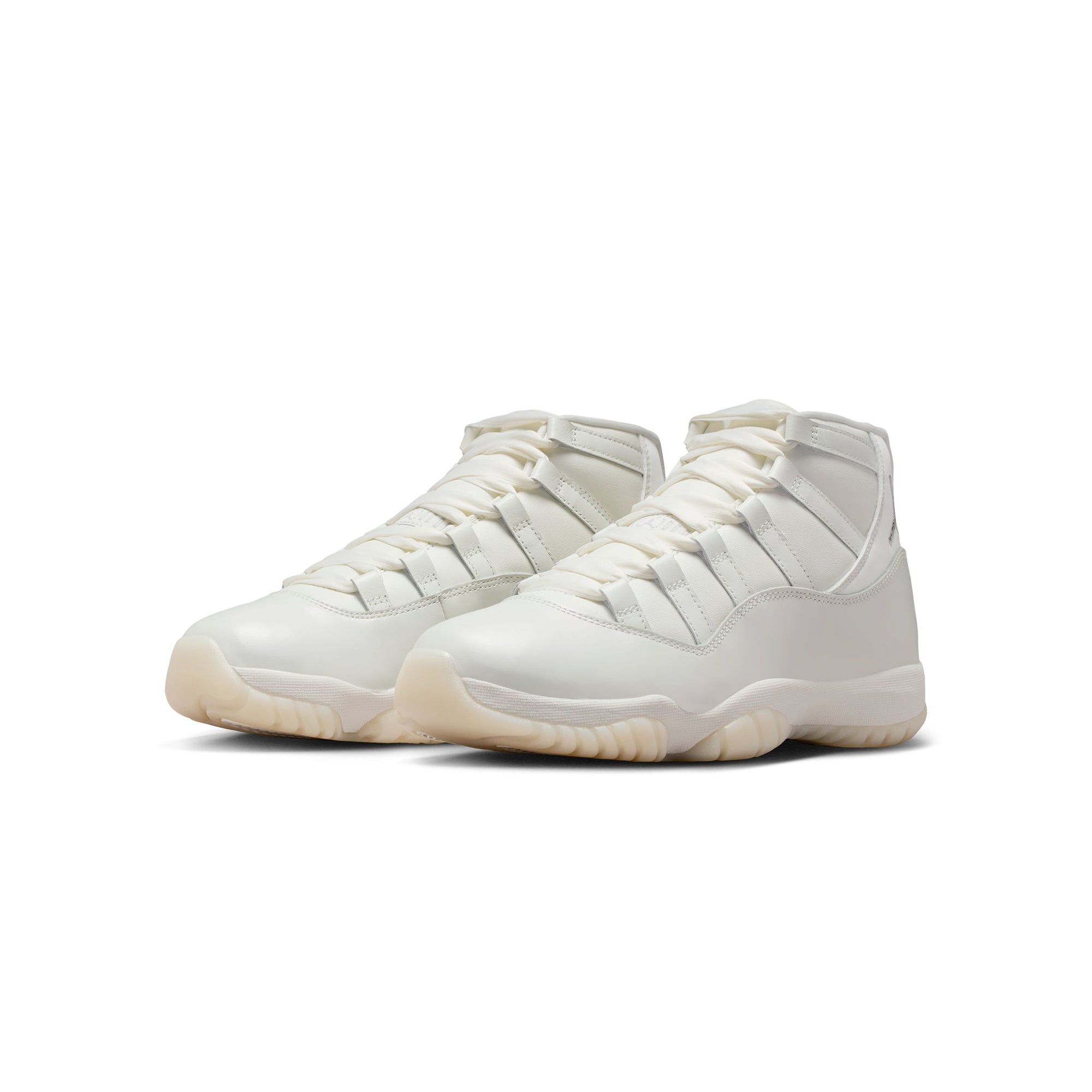 Air Jordan 11 Womens Retro "Pearl" Shoes