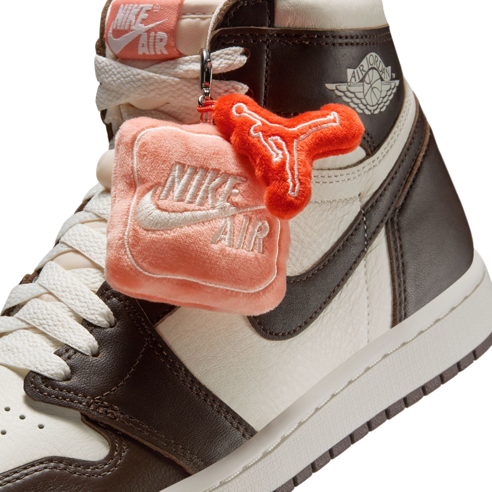 Air Jordan 1 Womens Retro High OG Shoes