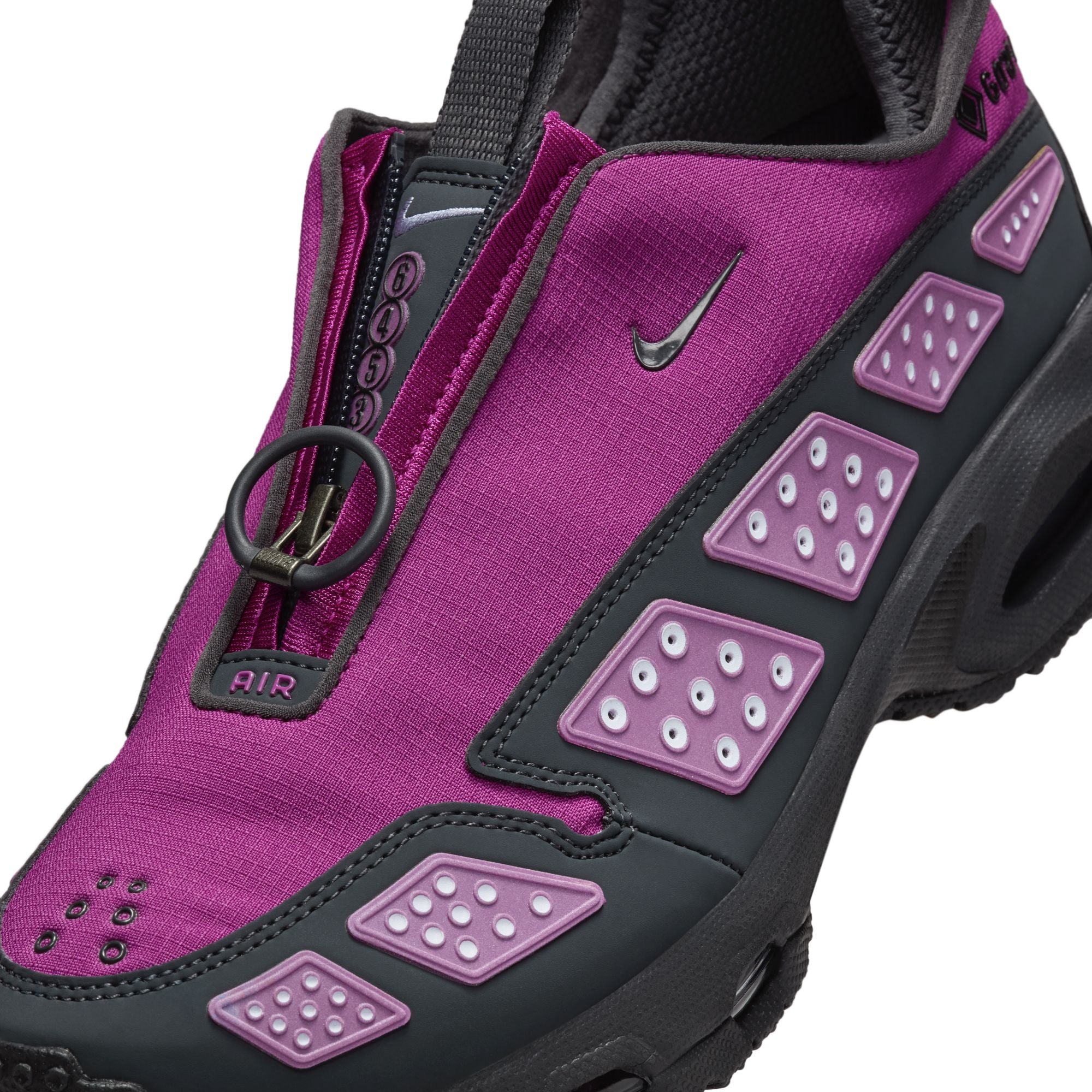 Nike Womens Air Max Sunder GTX Shoes – Extra Butter