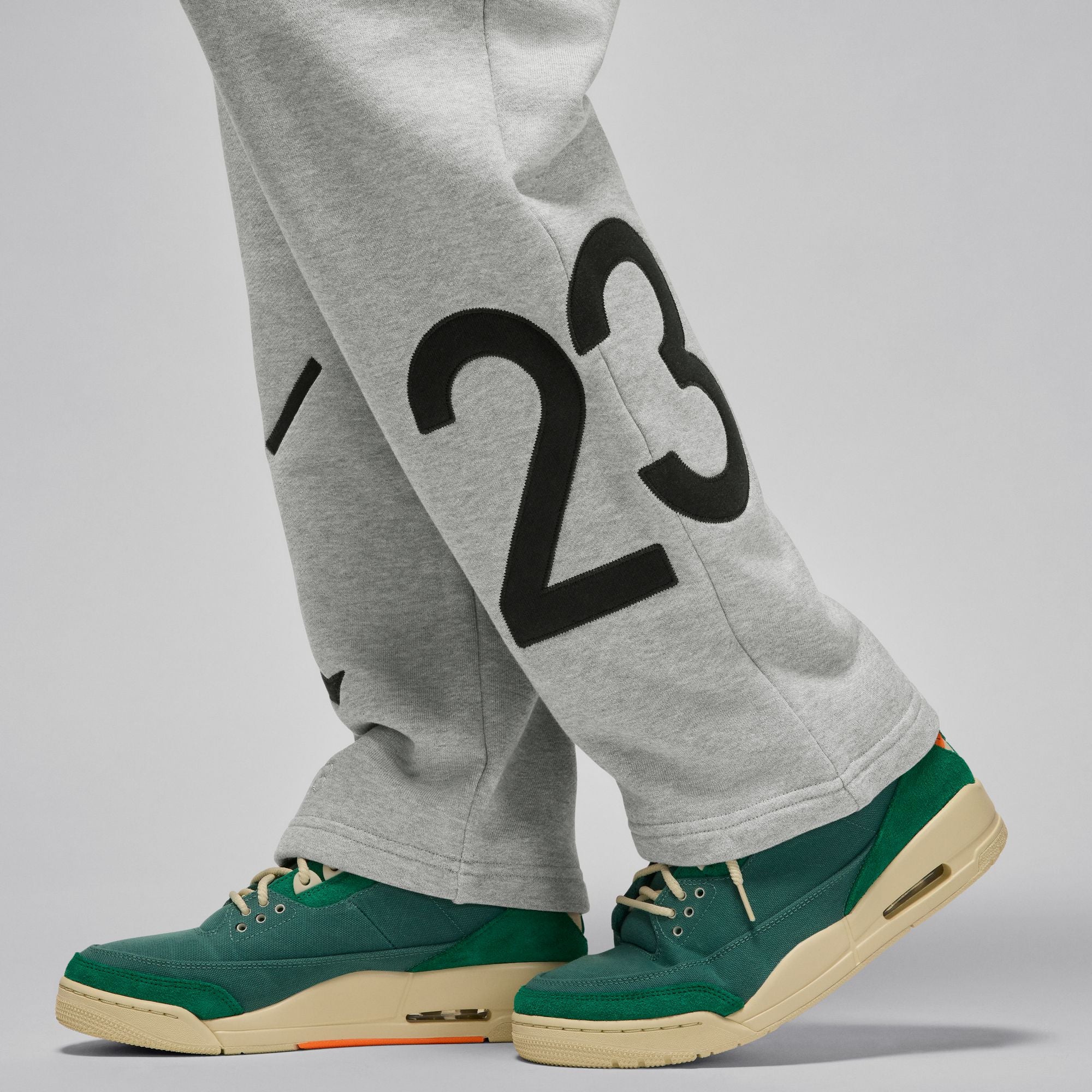 Air Jordan x Nina Chanel Abney Fleece Pants – Extra Butter