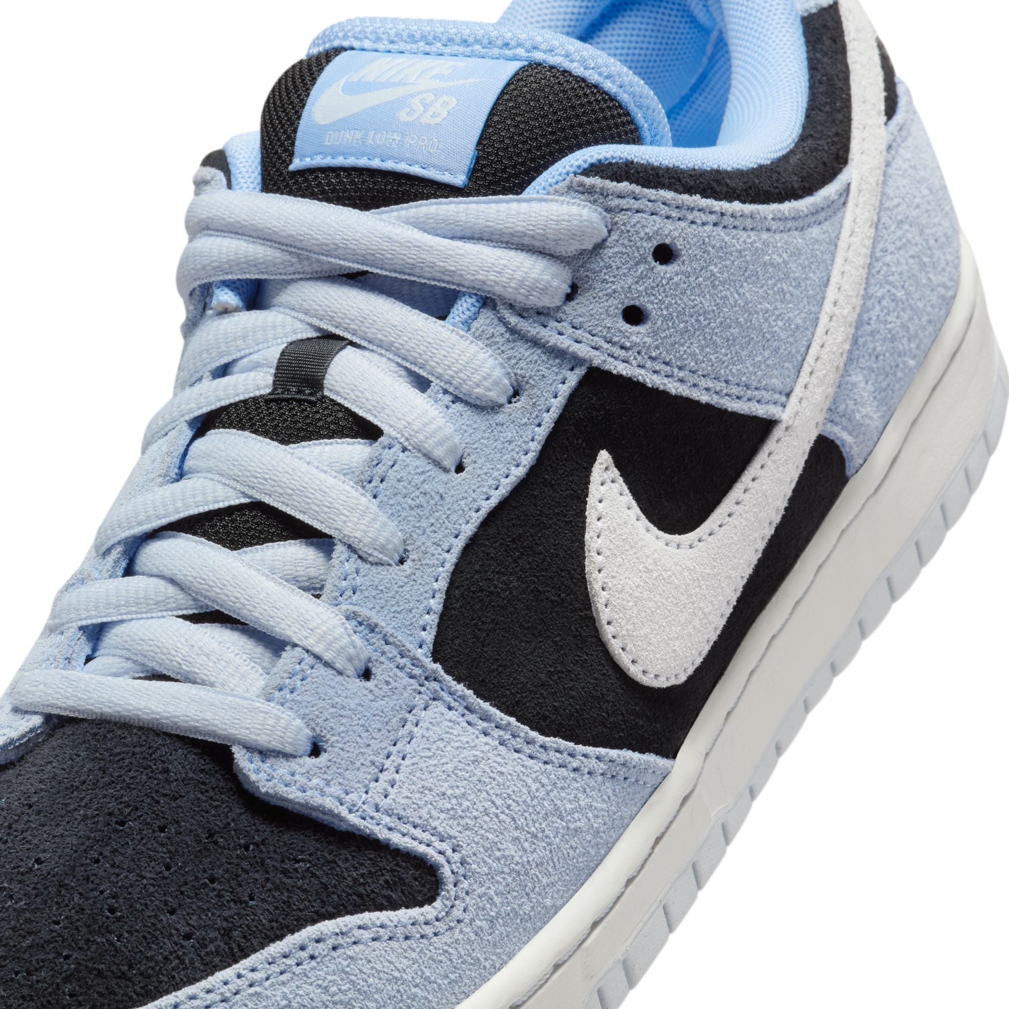 Nike SB Mens Dunk Low Pro "Aluminum" Shoes