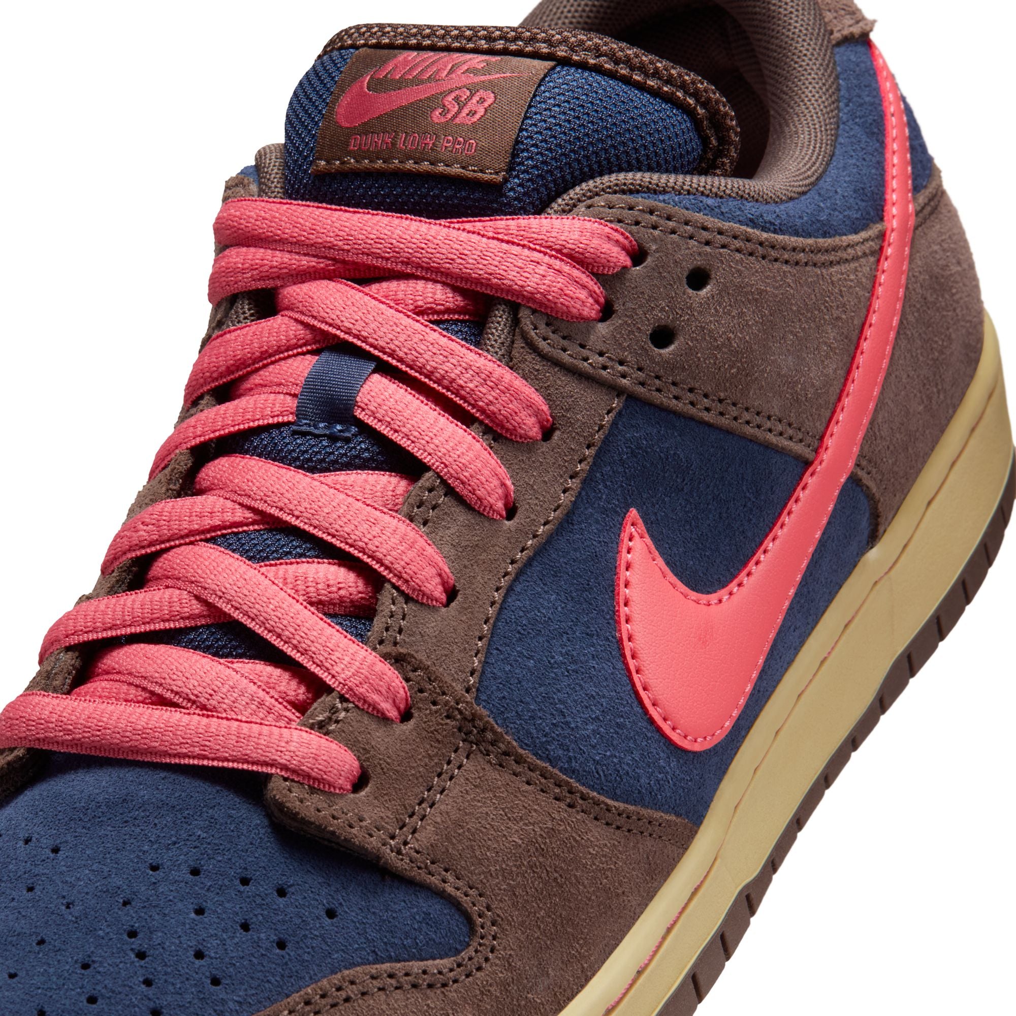 Nike SB Mens Dunk Low Pro Shoes