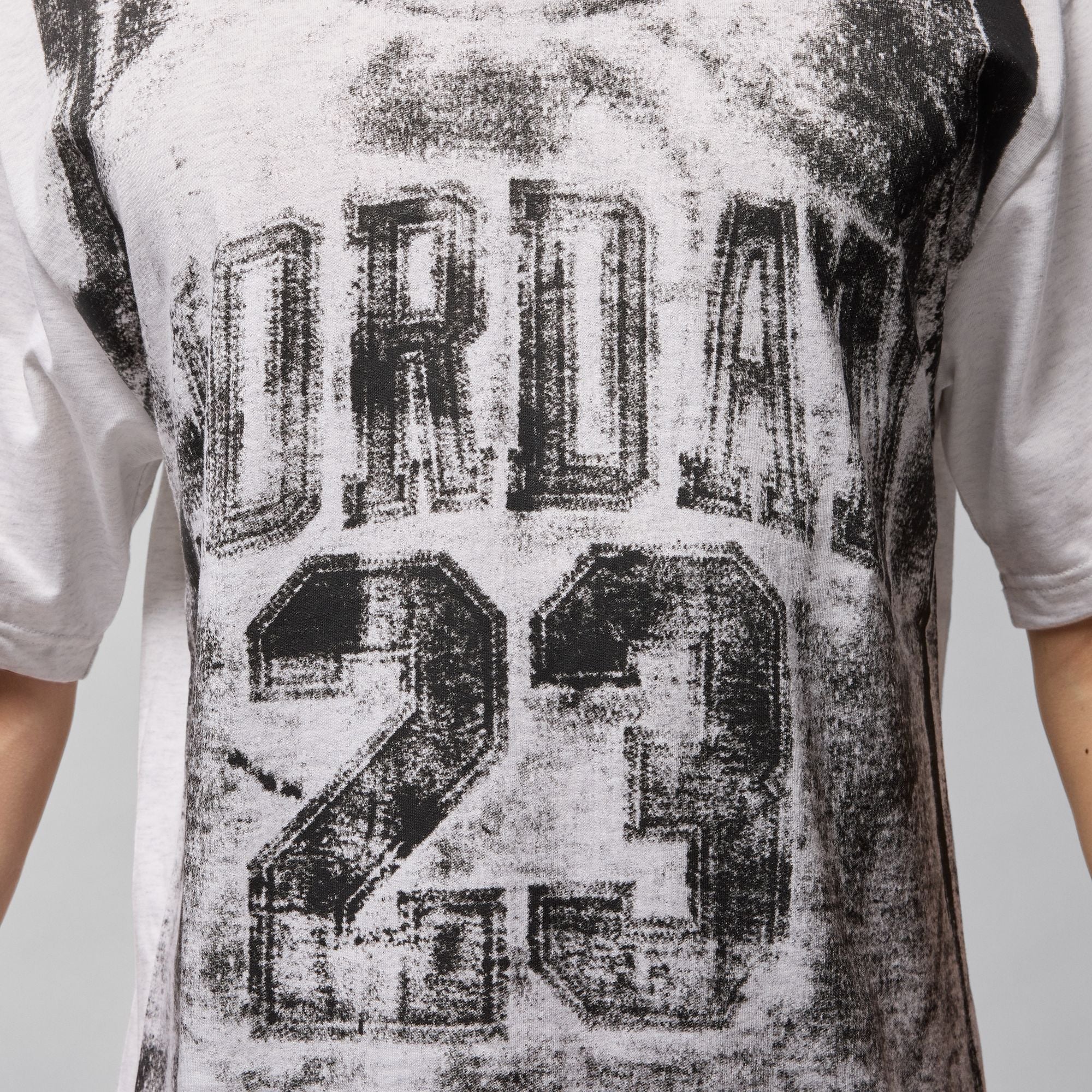 Air Jordan Mens Brooklyn Collegiate Graphic Tee