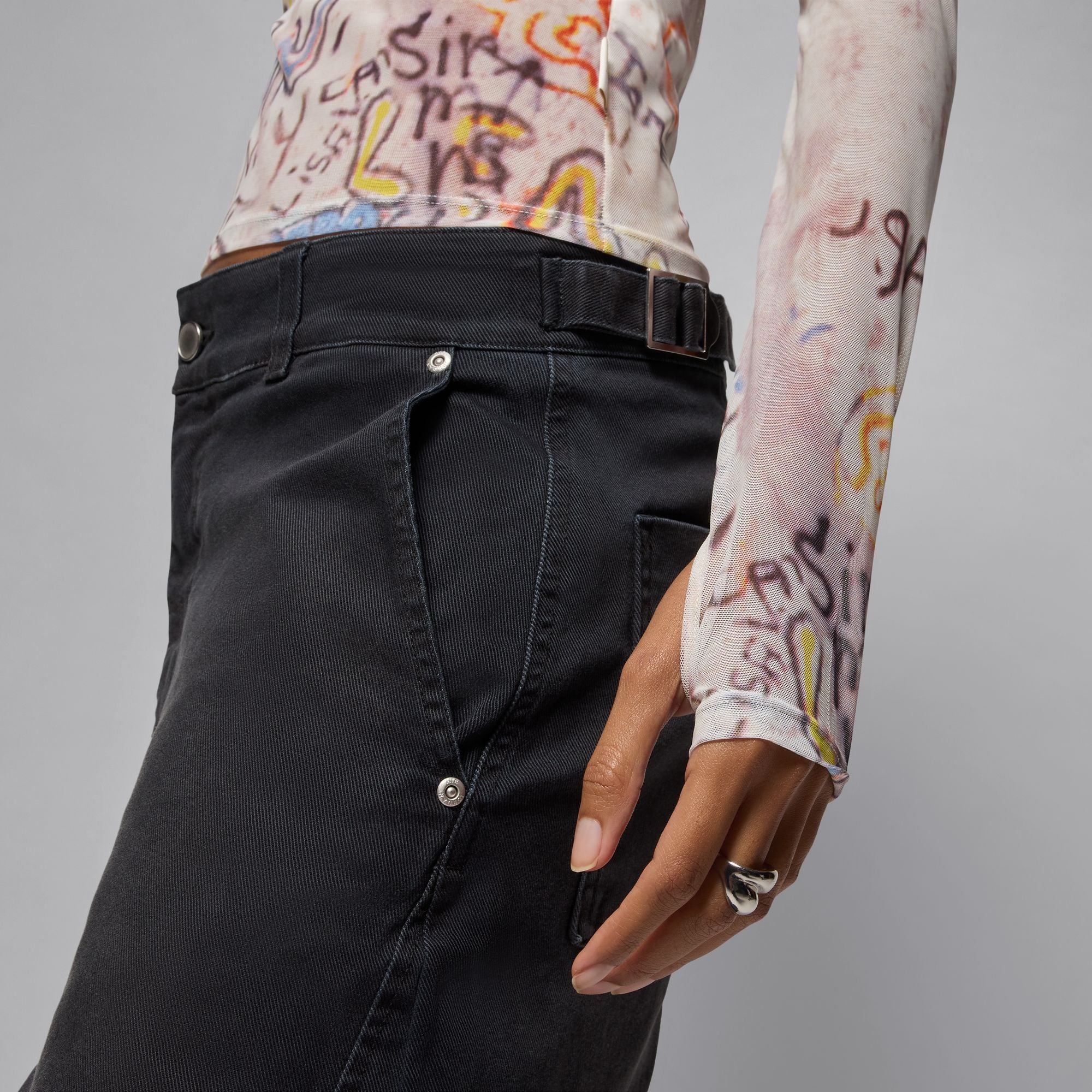 Air Jordan Womens Mesh Long-Sleeve Top