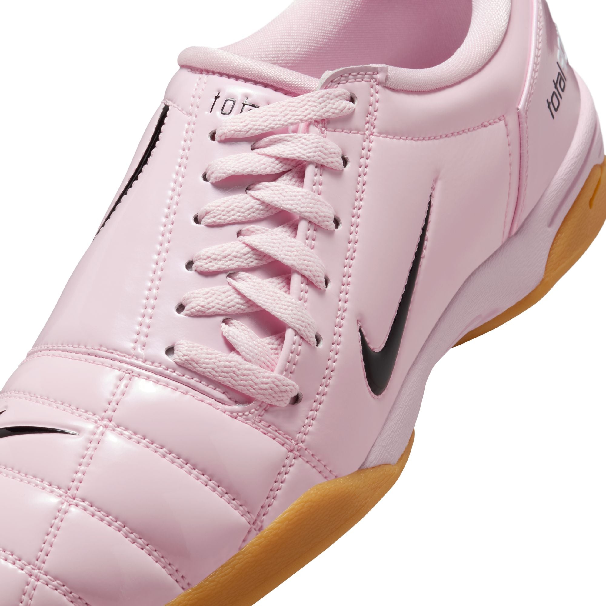 Nike Mens Total 90 Shoes – Extra Butter