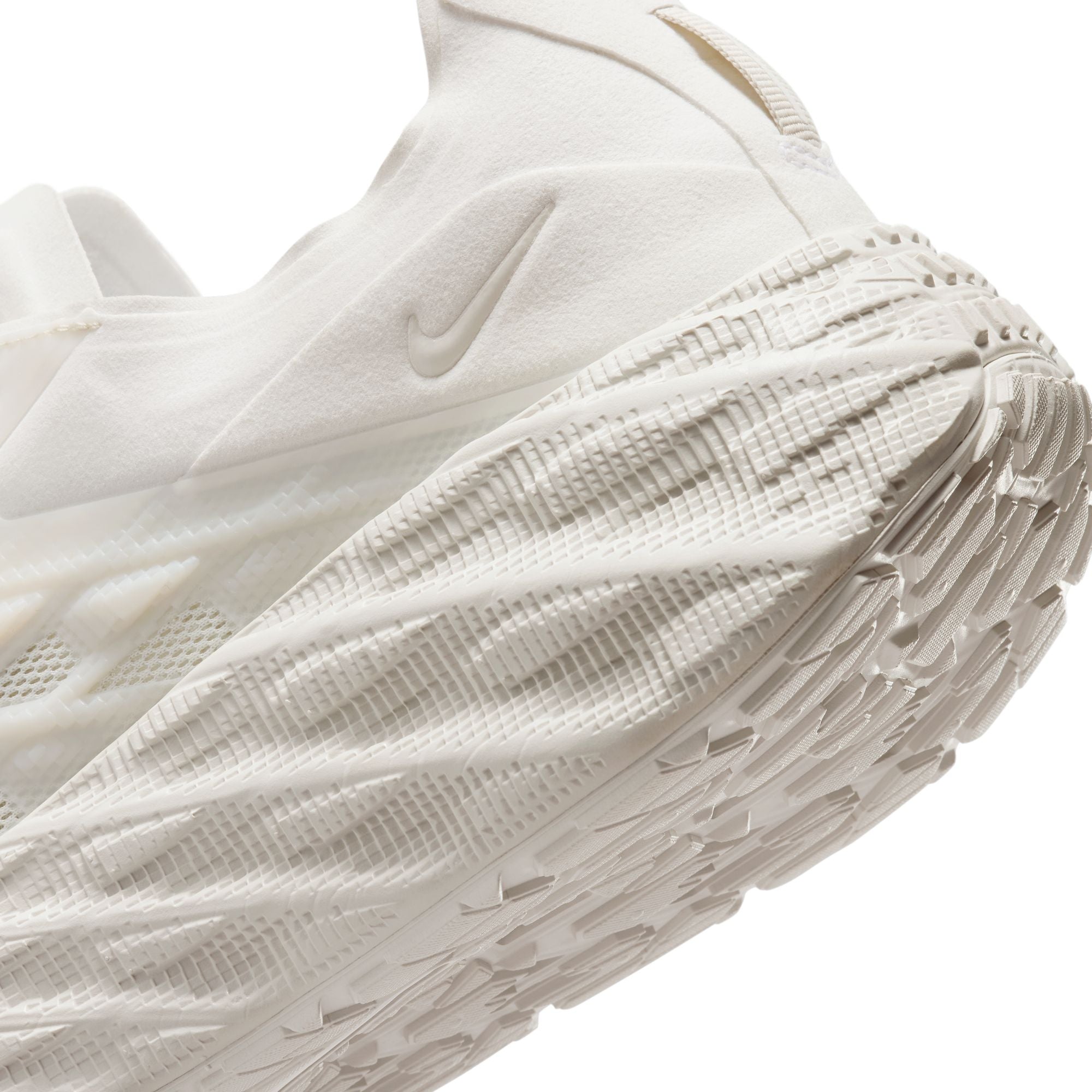 summit White/stone-light Bone Sneakers on a white background