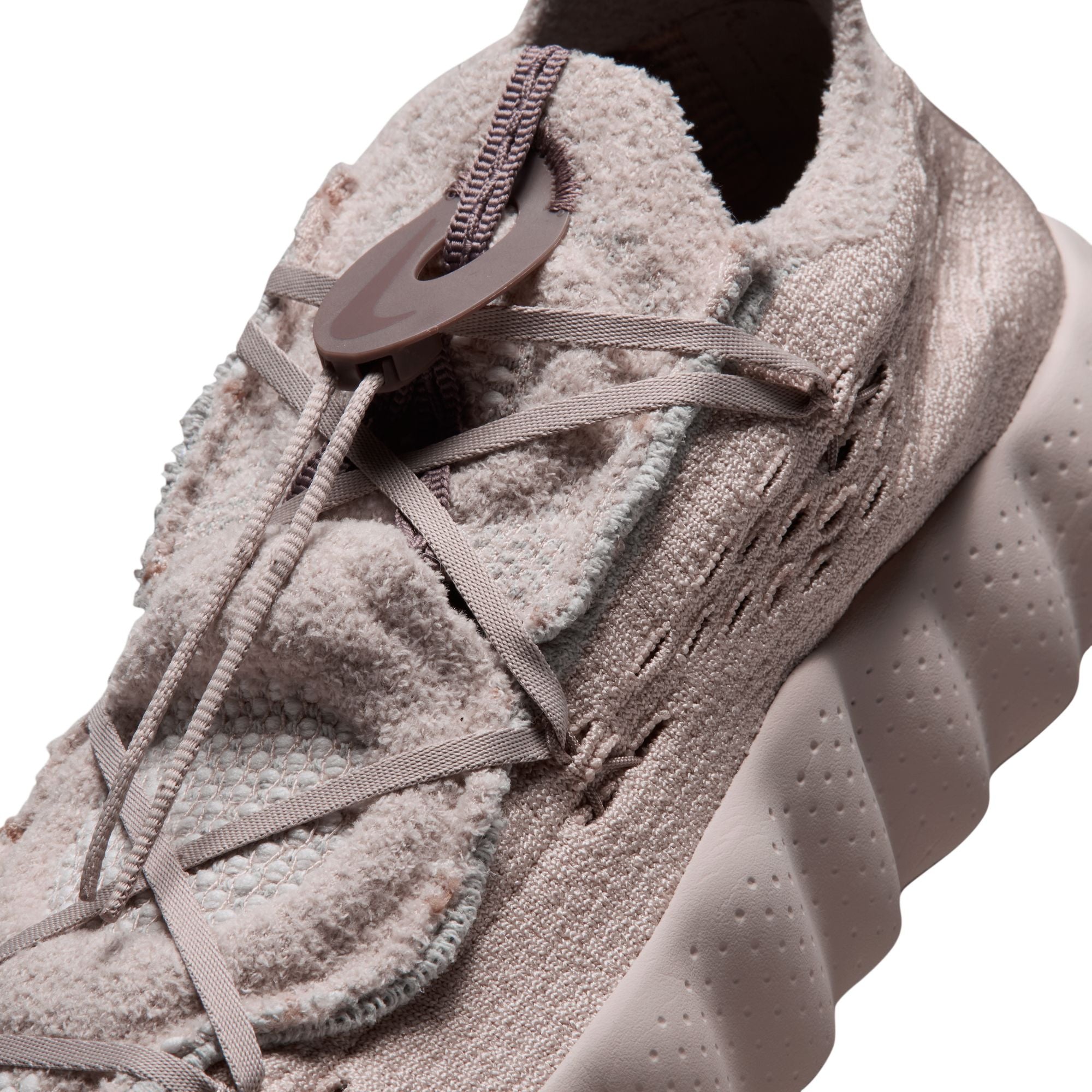 Nike Mens Mind 002 Flyknit Shoes