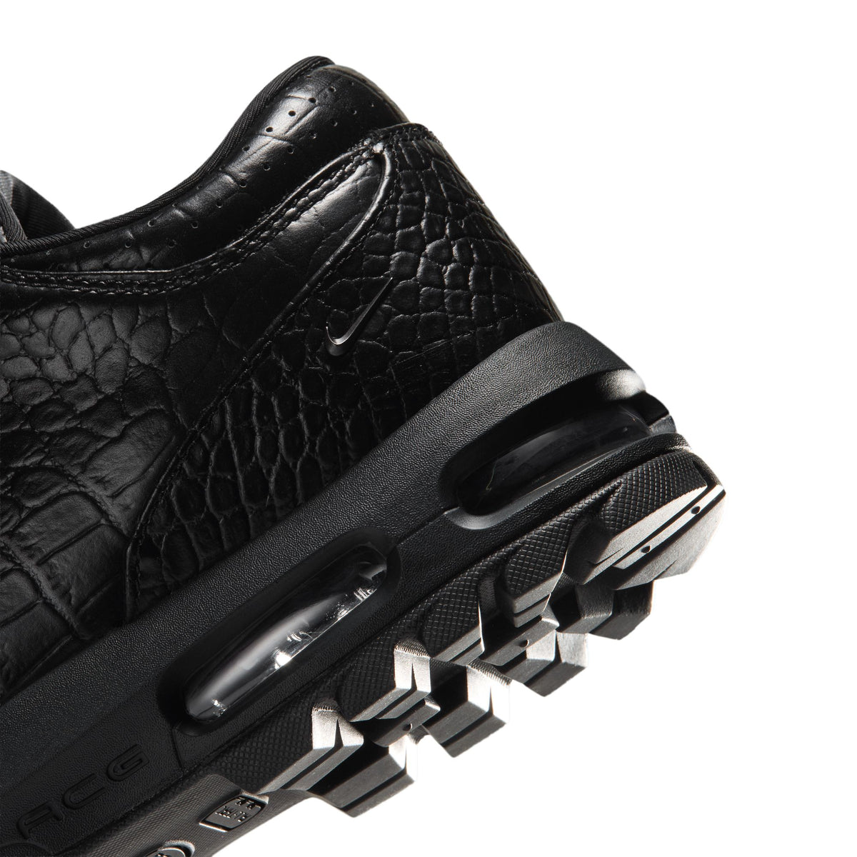 Nike Mens Air Max Goadome Low Shoes