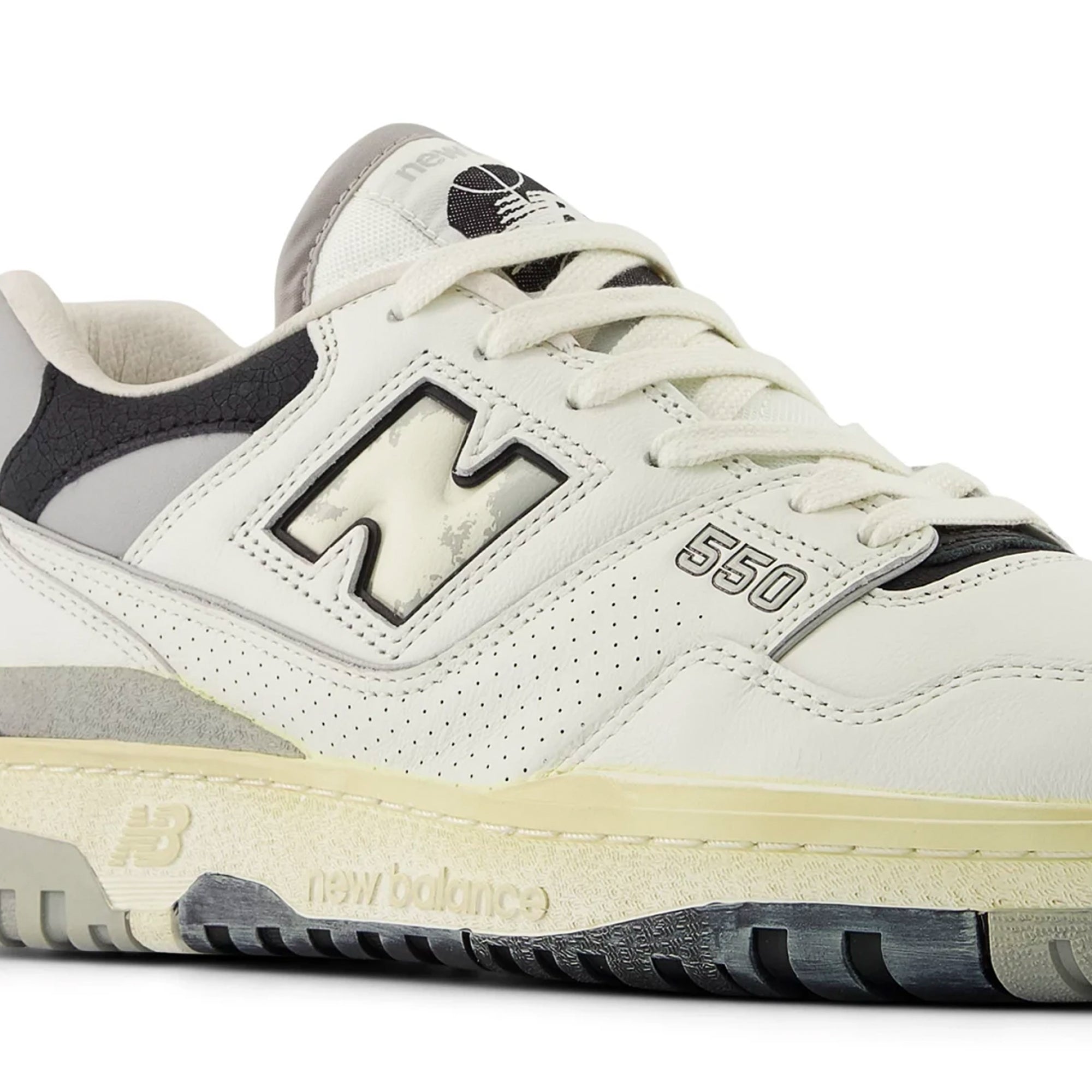 New Balance 550 Shoes