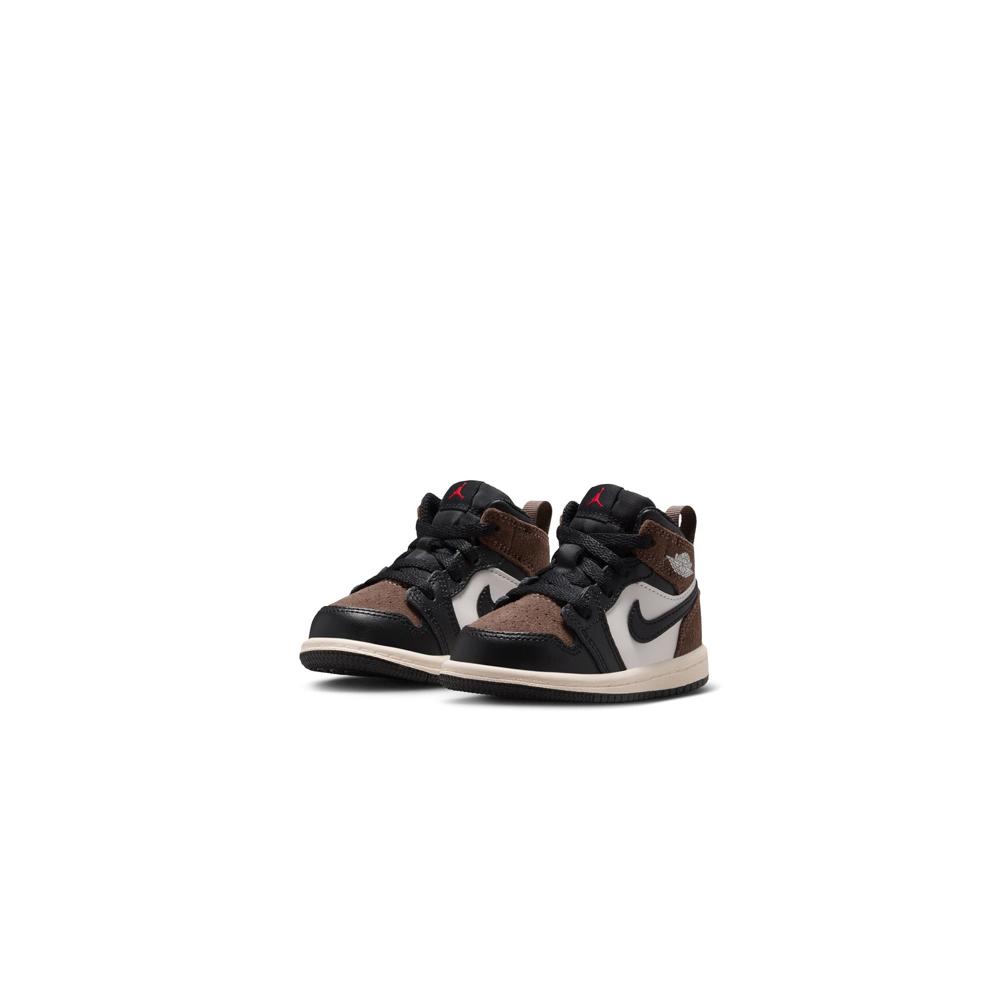 Black/phantom-palomino-university Red Sneakers on a white background