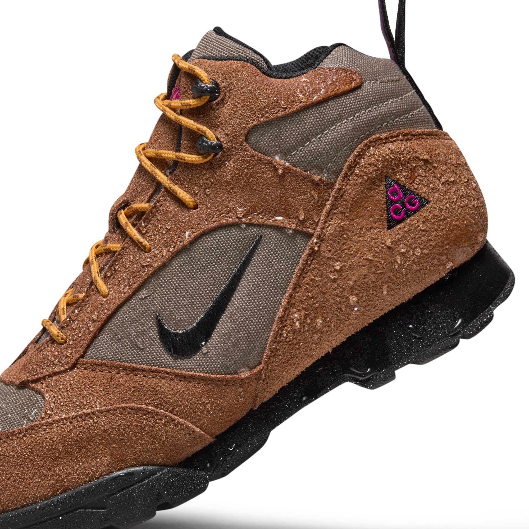Nike Mens ACG Torre Mid WP Boot – Extra Butter