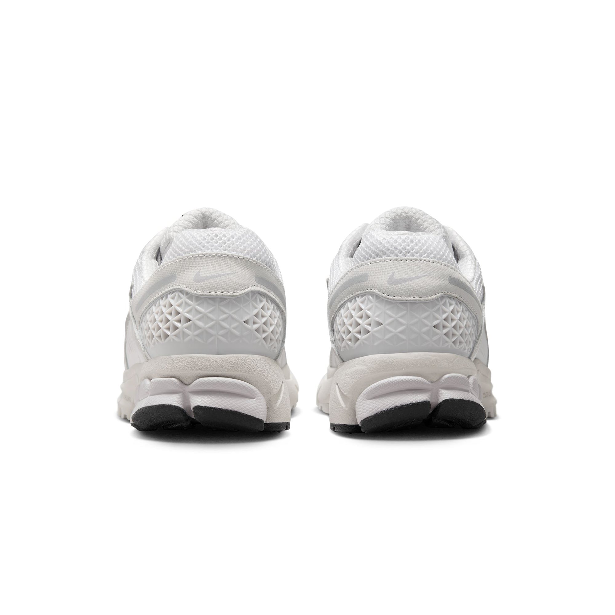 Nike Womens Zoom Vomero 5 Shoes