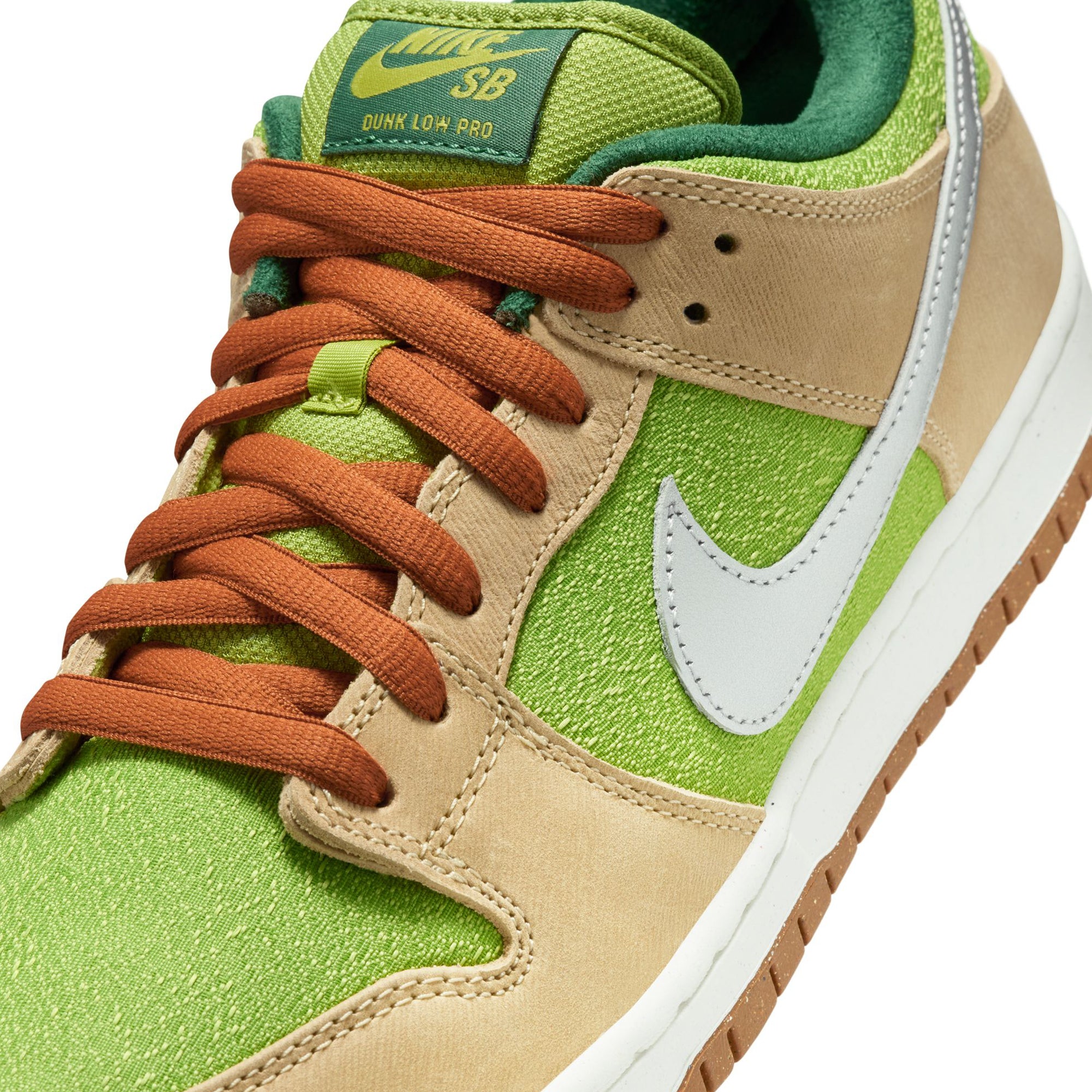 Nike SB Mens Dunk Low Pro WC "Escargot" Shoes