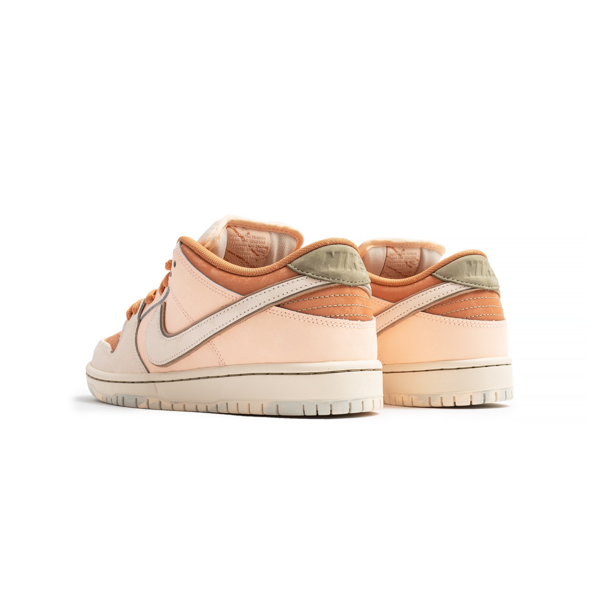 Nike SB Dunk Low "Trocadéro Gardens" Shoes