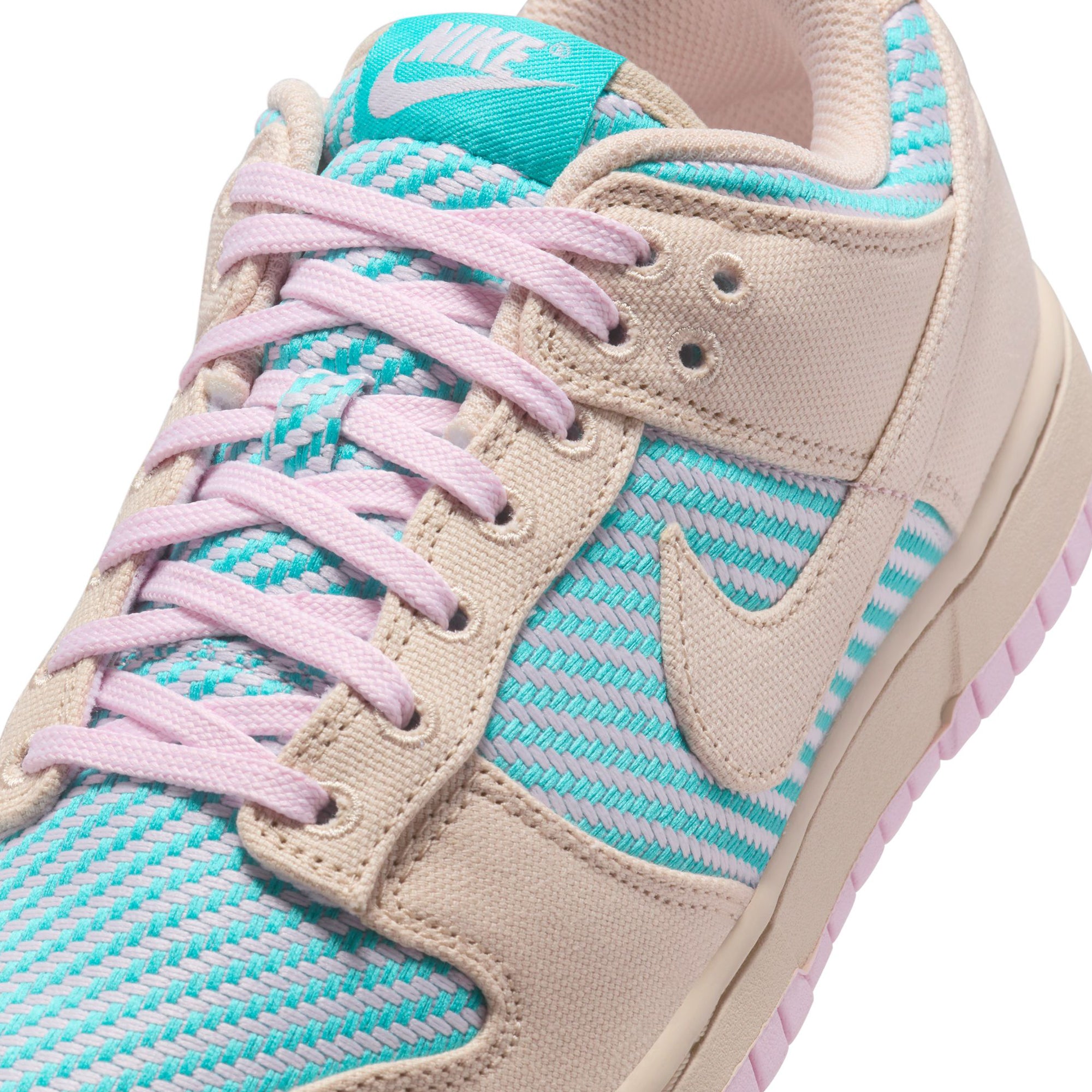 Nike Womens Dunk Low Shoes