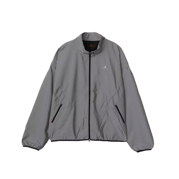 Jordan ブルックリン　ナイロンジャケット グレー　S Jordan Brooklyn Men's Hike Mike Reflective Draft Jacket. Nike.com