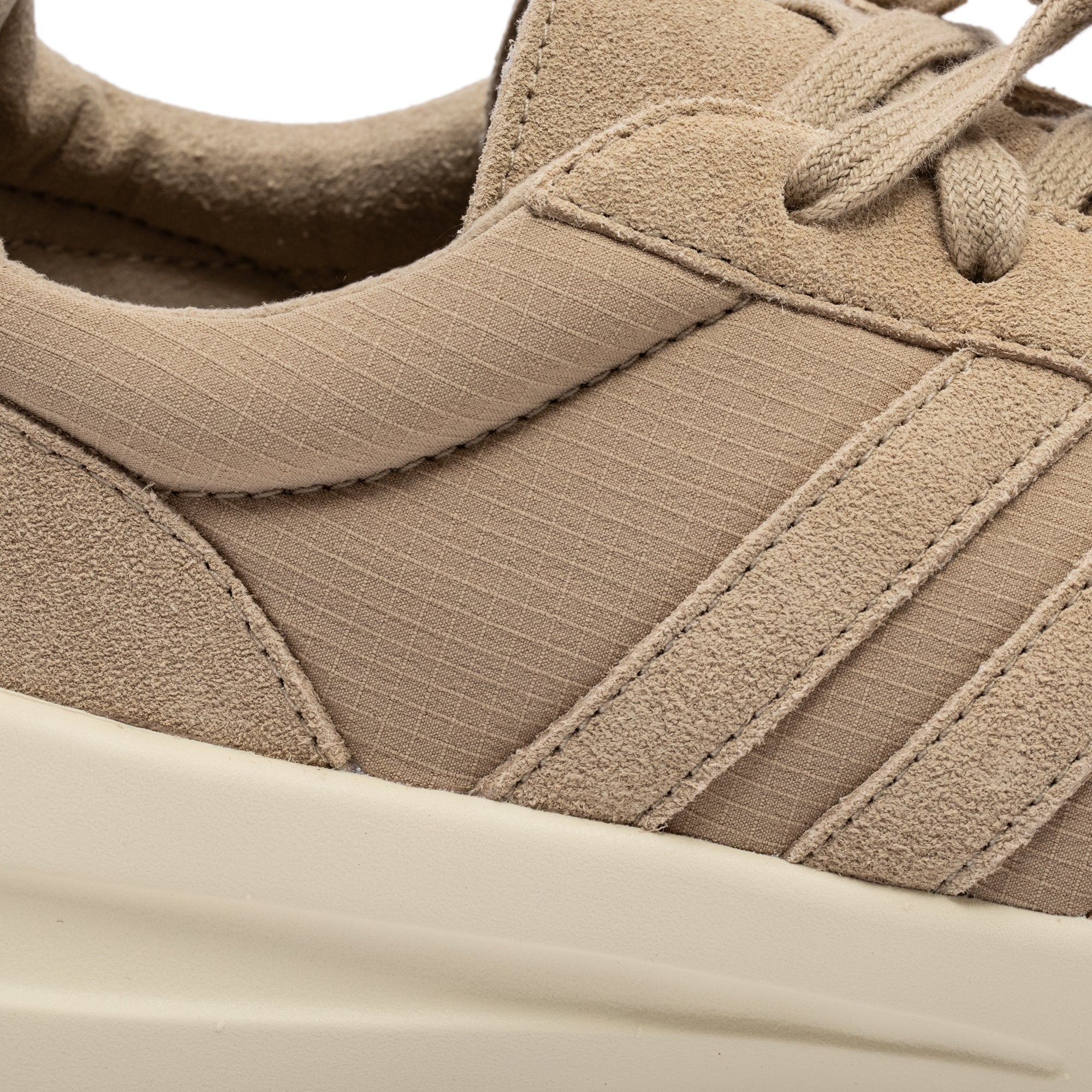 adidas x Fear of God Athletics Los Angeles Runner (Clay) 4.5 adidas x Fear of God Athletics Los Angeles Runner (Clay) 4.5