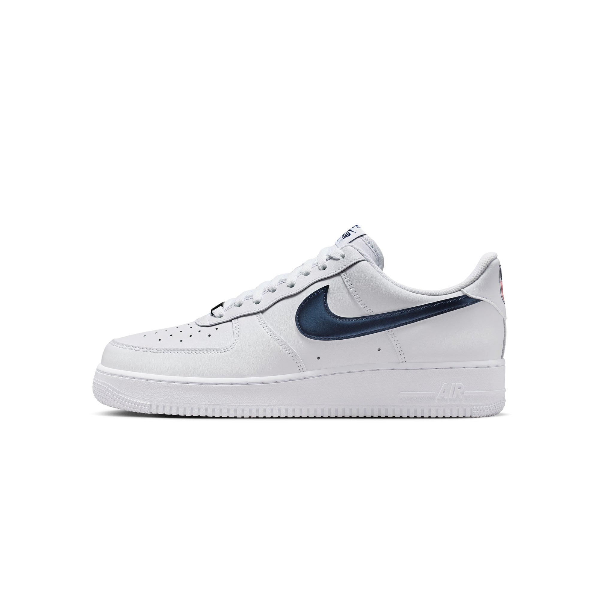 Nike Mens Air Force 1 '07 LV8 USMNT Shoes card image