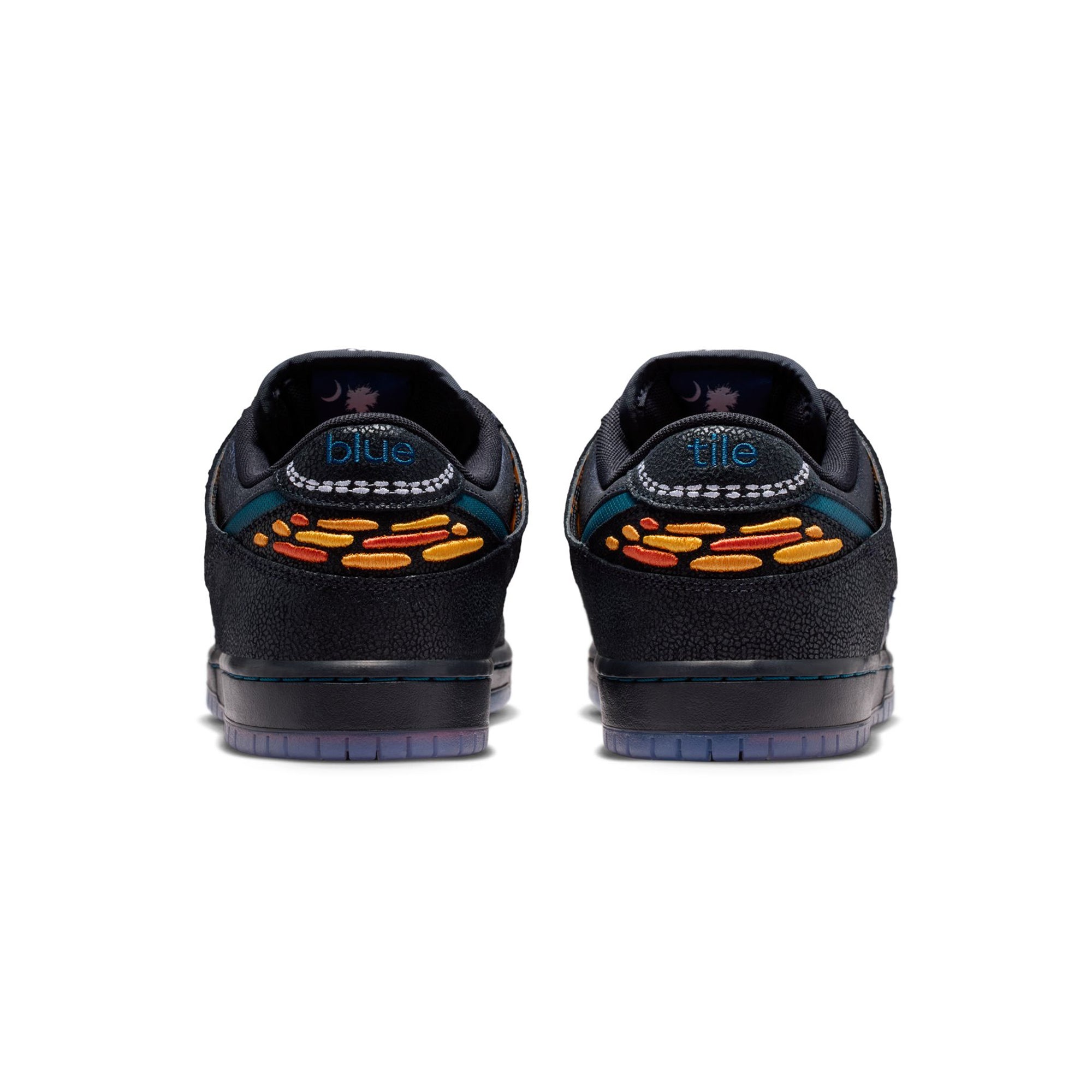 Nike SB Mens Dunk Low Pro QS BT Shoes