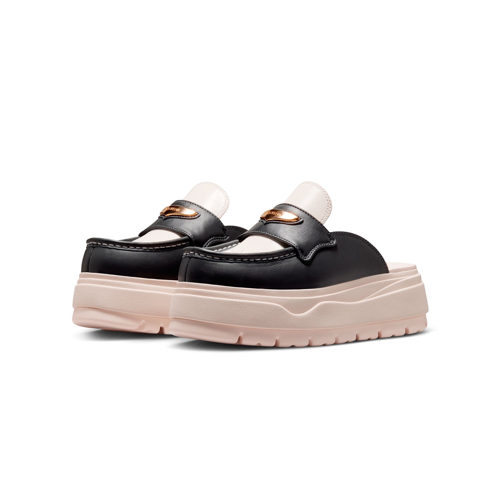 Off Noir/metallic Gold-chalk Mule on a white background