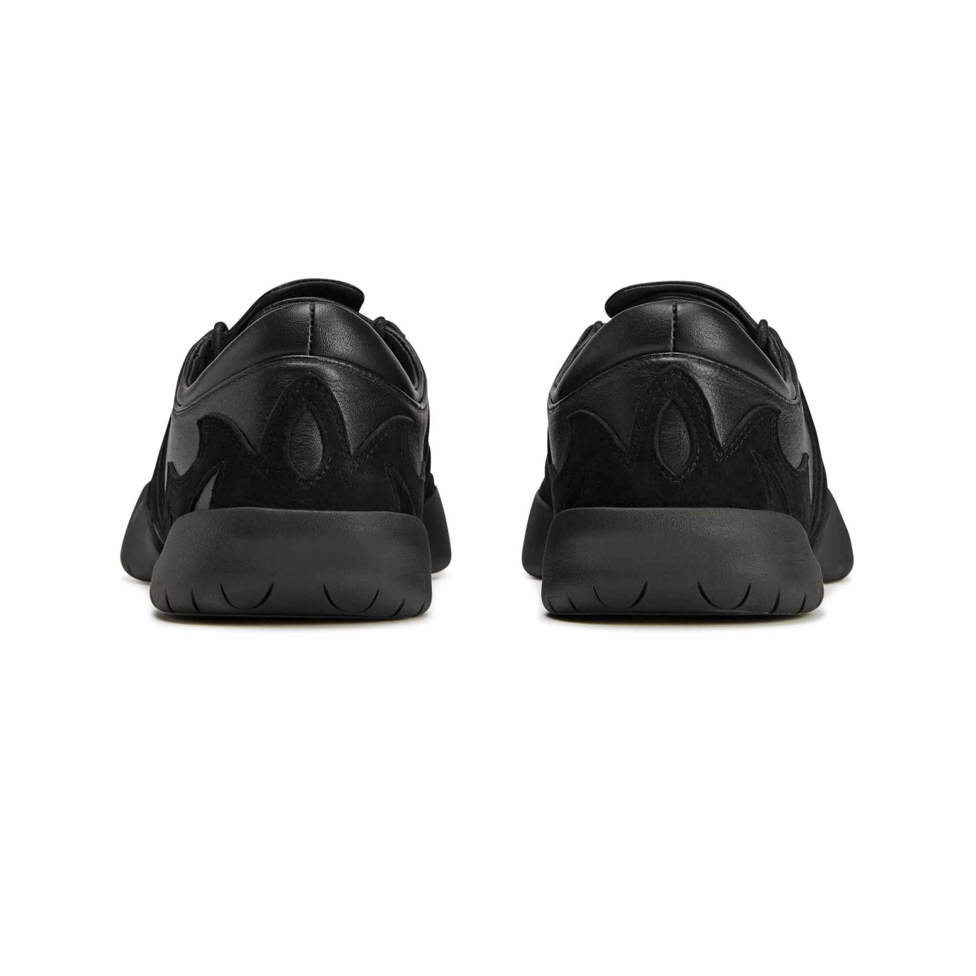 Y-3 Womens Regu 2002 Shoes