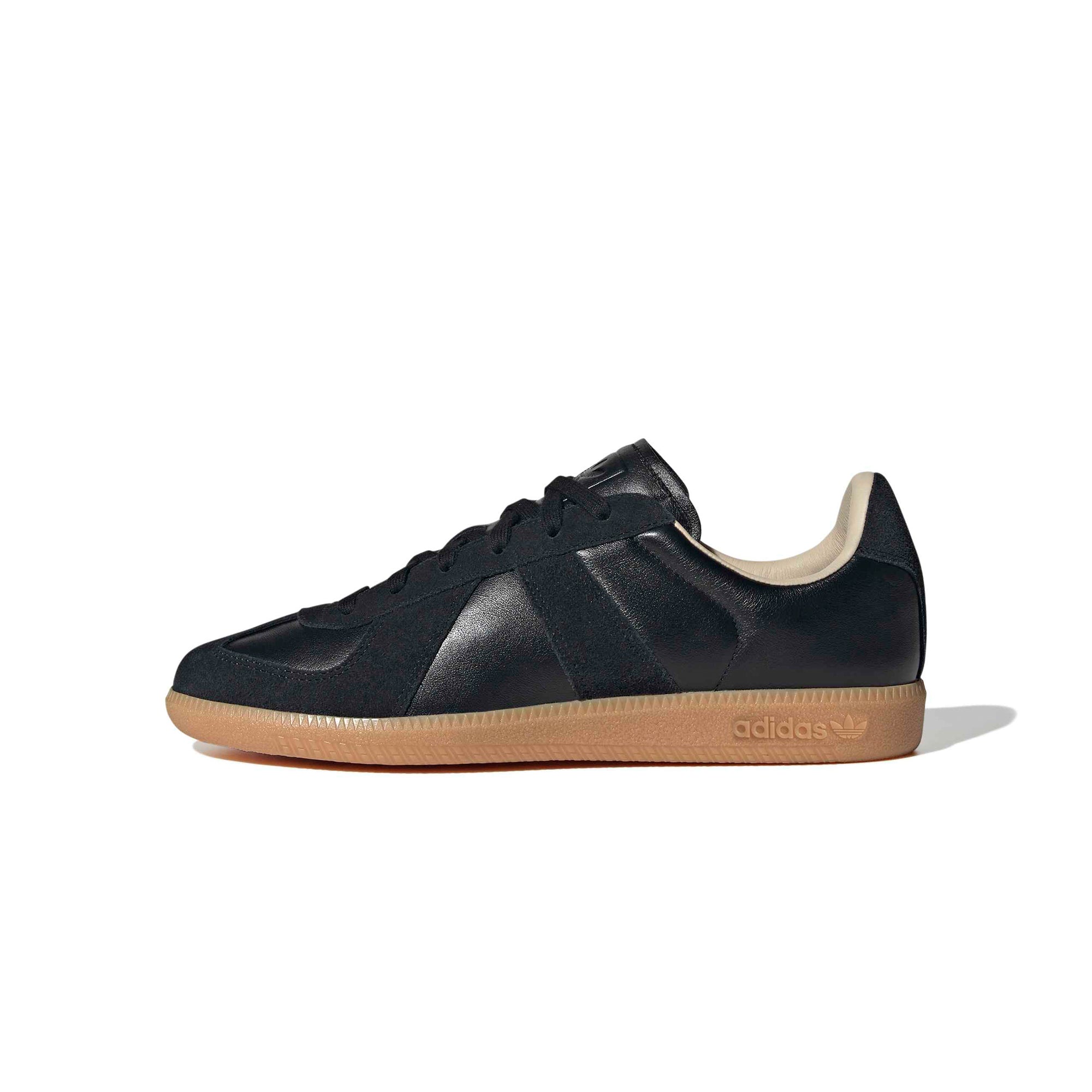 Core Black / Gum Sneakers on a white background