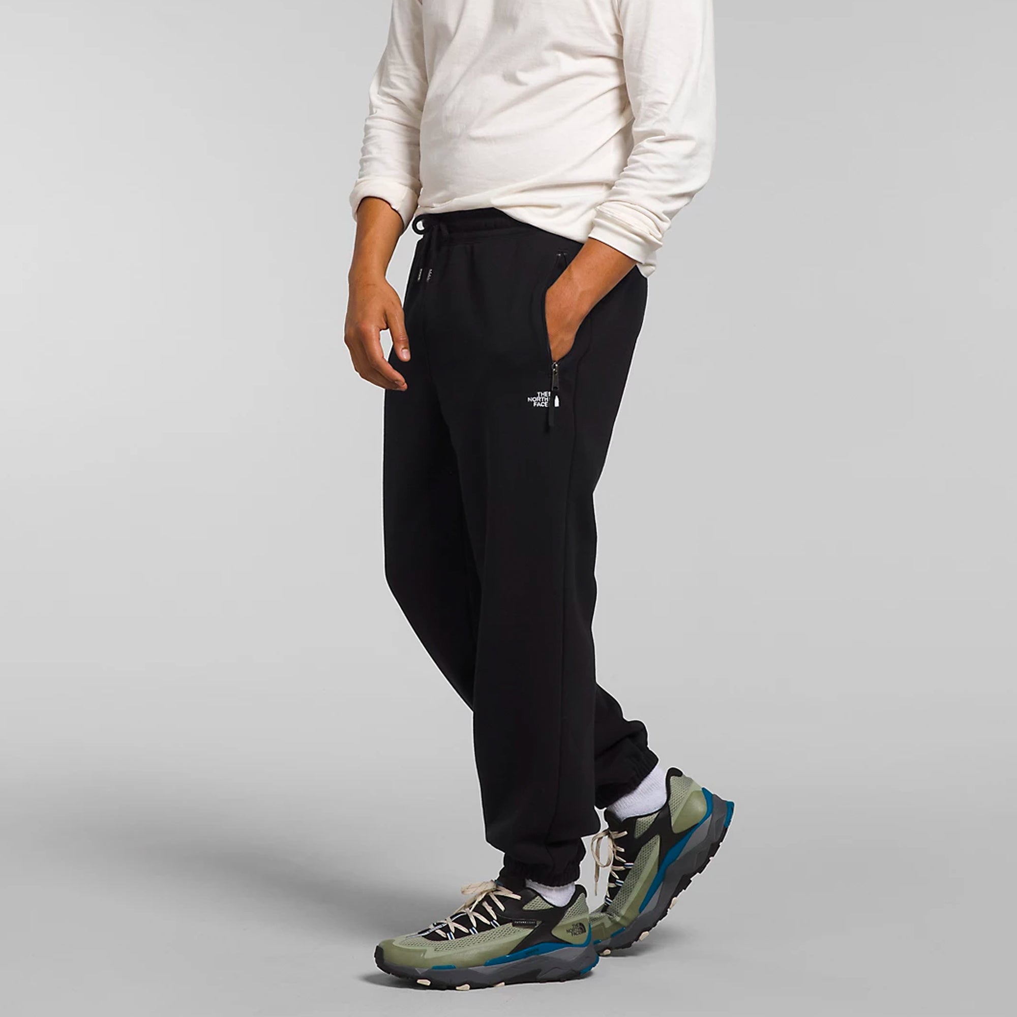 The North Face Mens Heavyweight Relaxed Fit Sweatpants