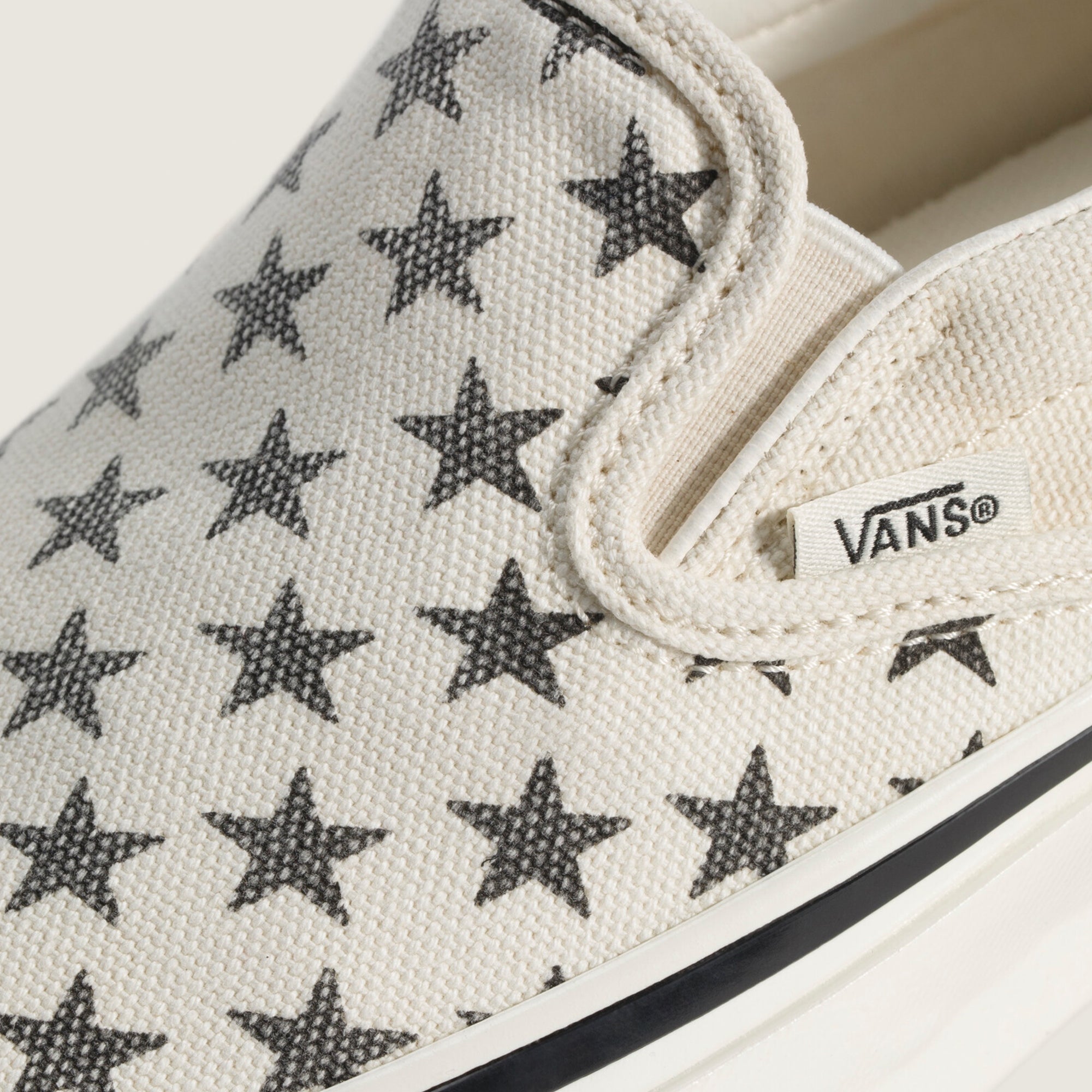 Vans Mens LX Classic Slip-On 98 Shoes