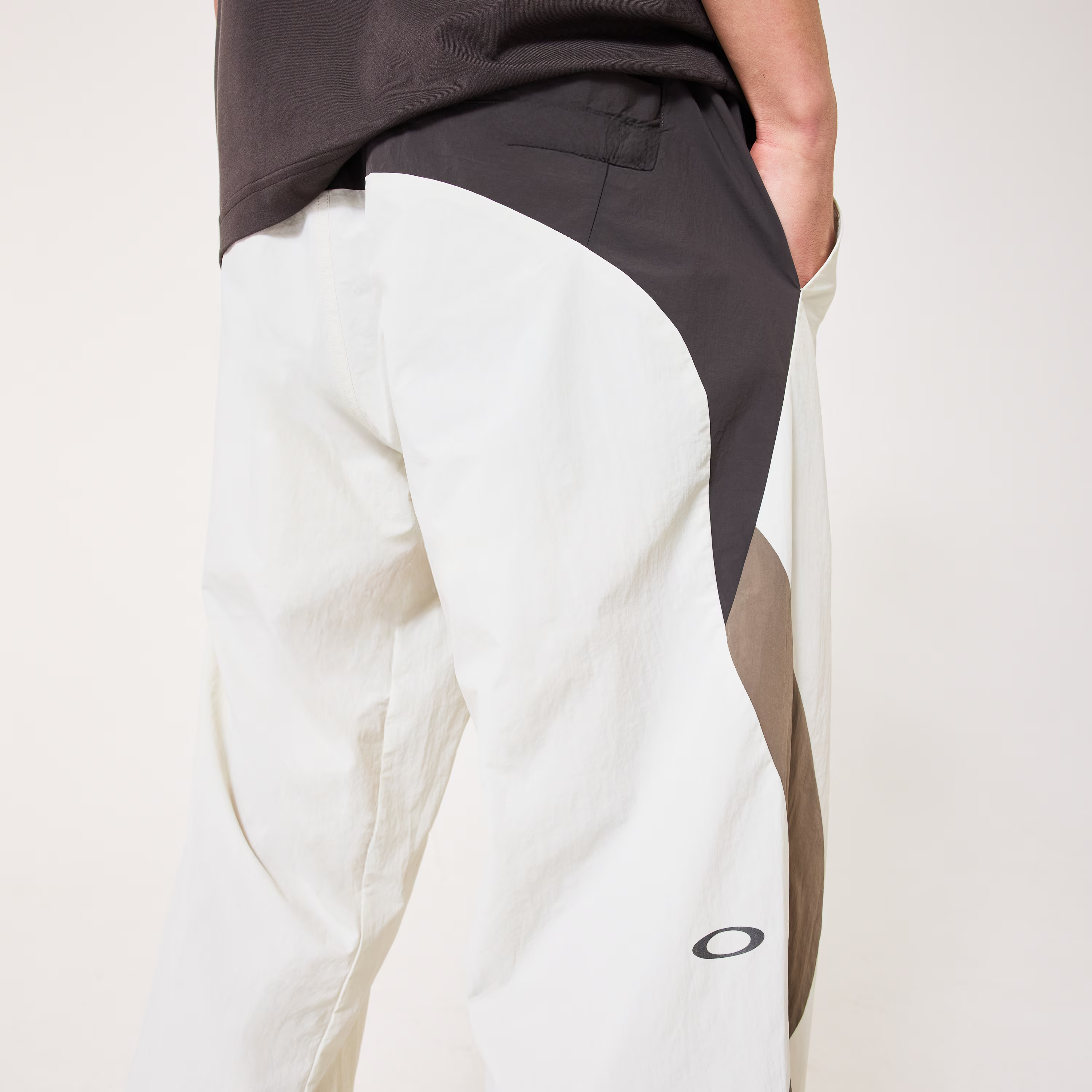 Oakley Mens New Retro Wind Pants