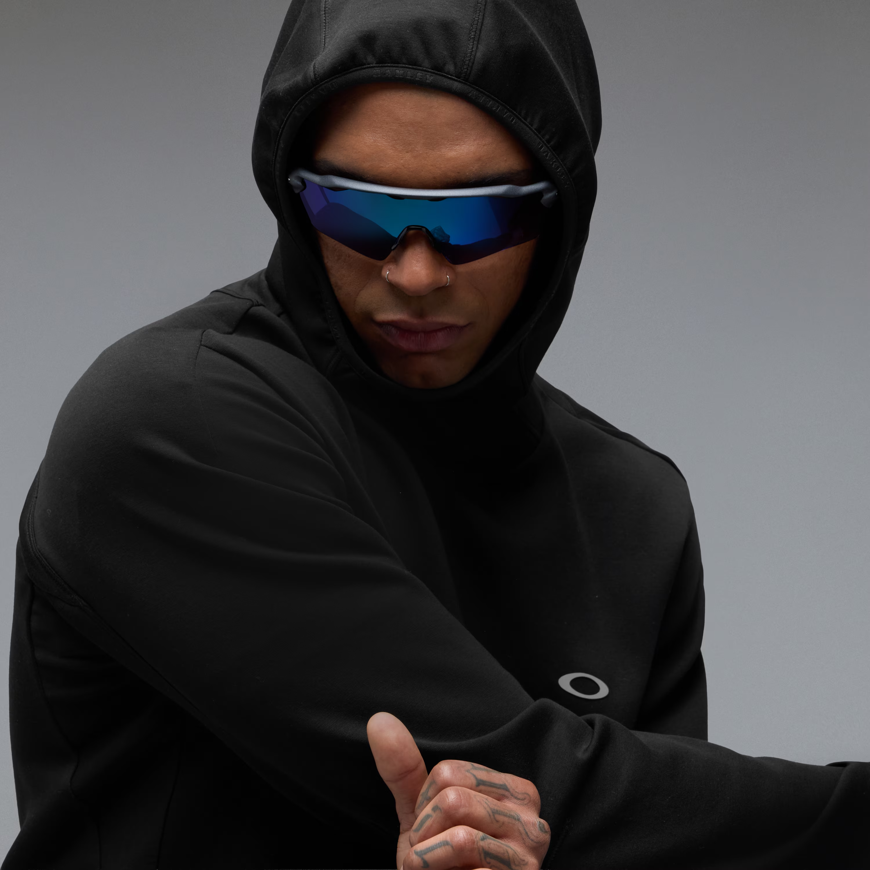 Oakley 남성 엣지 포스 후드티