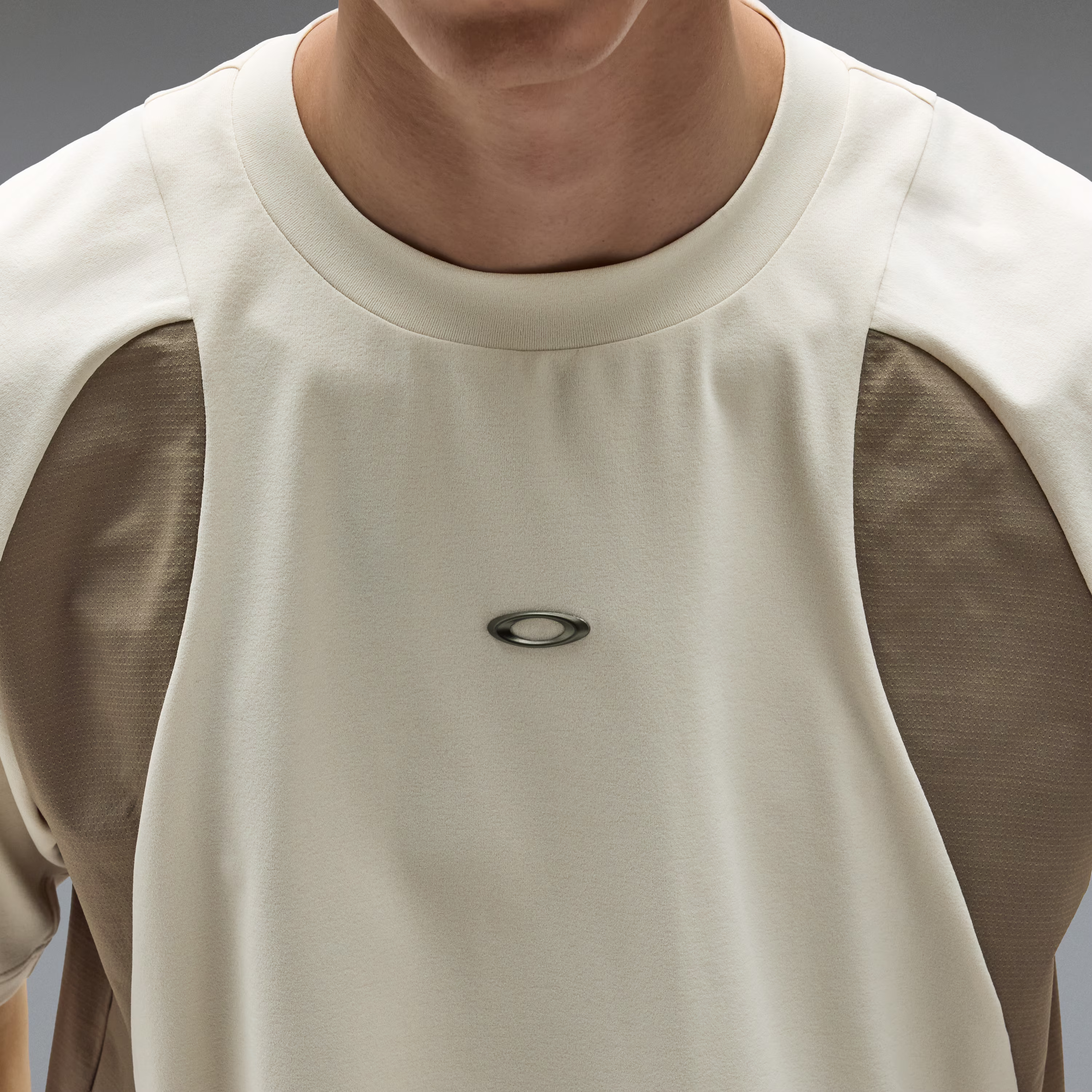 Oakley Mens Icon Sync Shortsleeve Crew Shirt