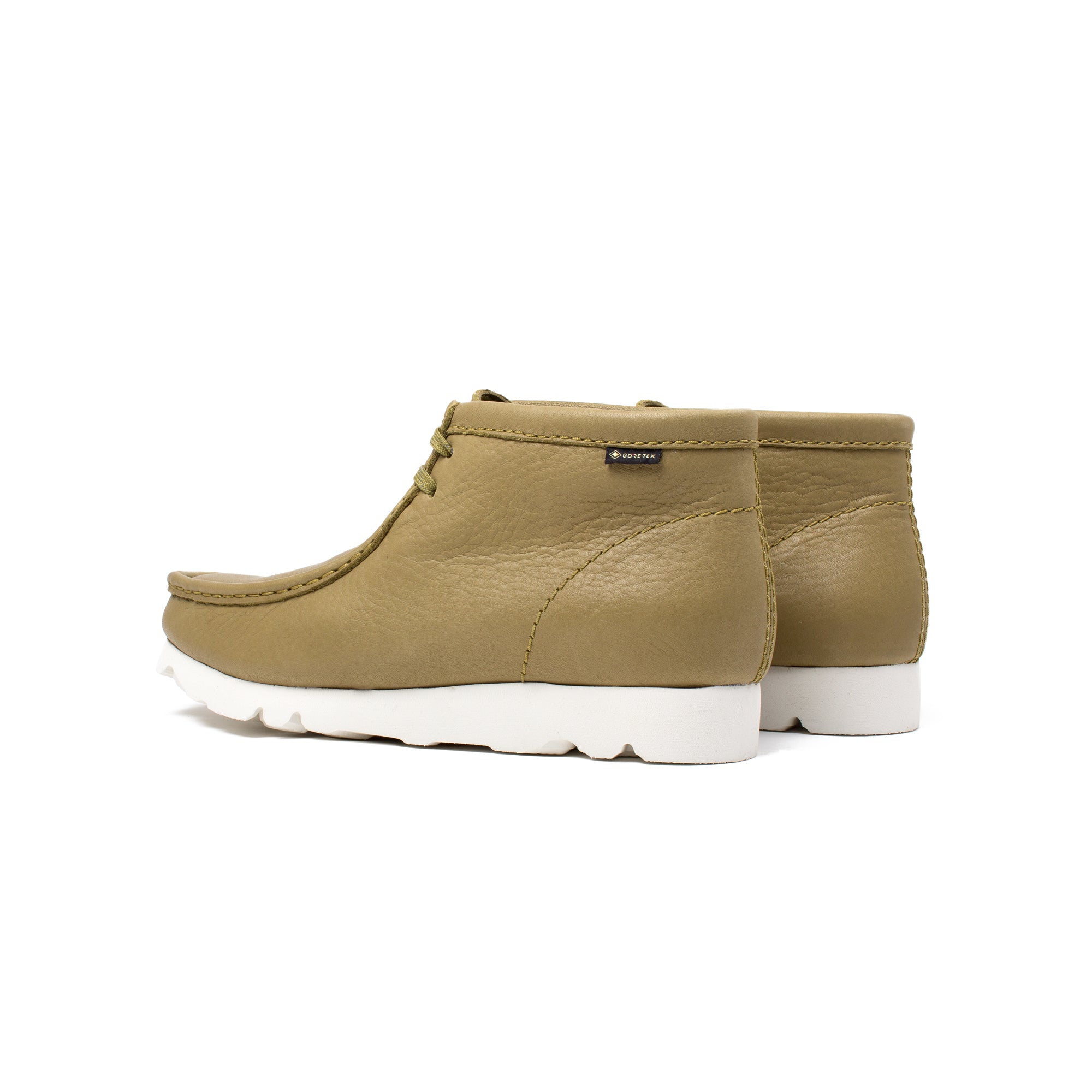 Clarks Mens GTX Wallabee Boots