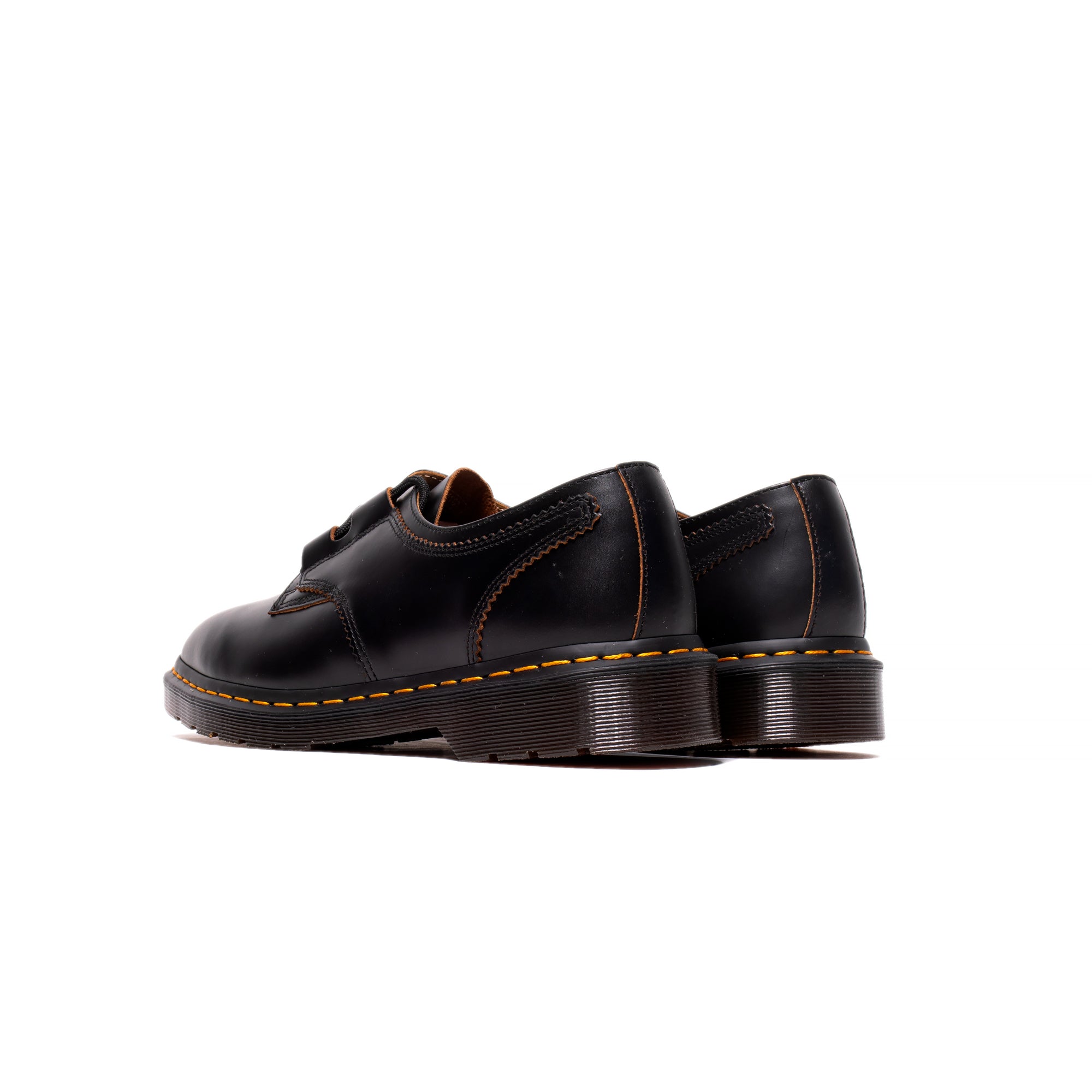 Dr. Martens Unisex 1469 Ghillie Leather Oxford Shoes – Extra Butter