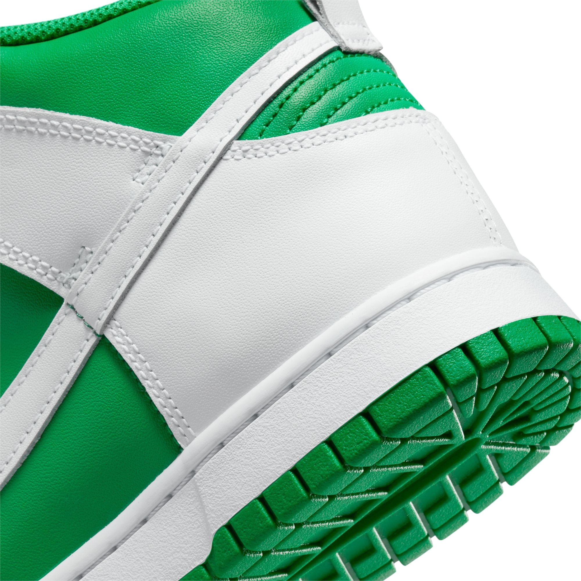 Nike Mens Dunk High Retro Shoes