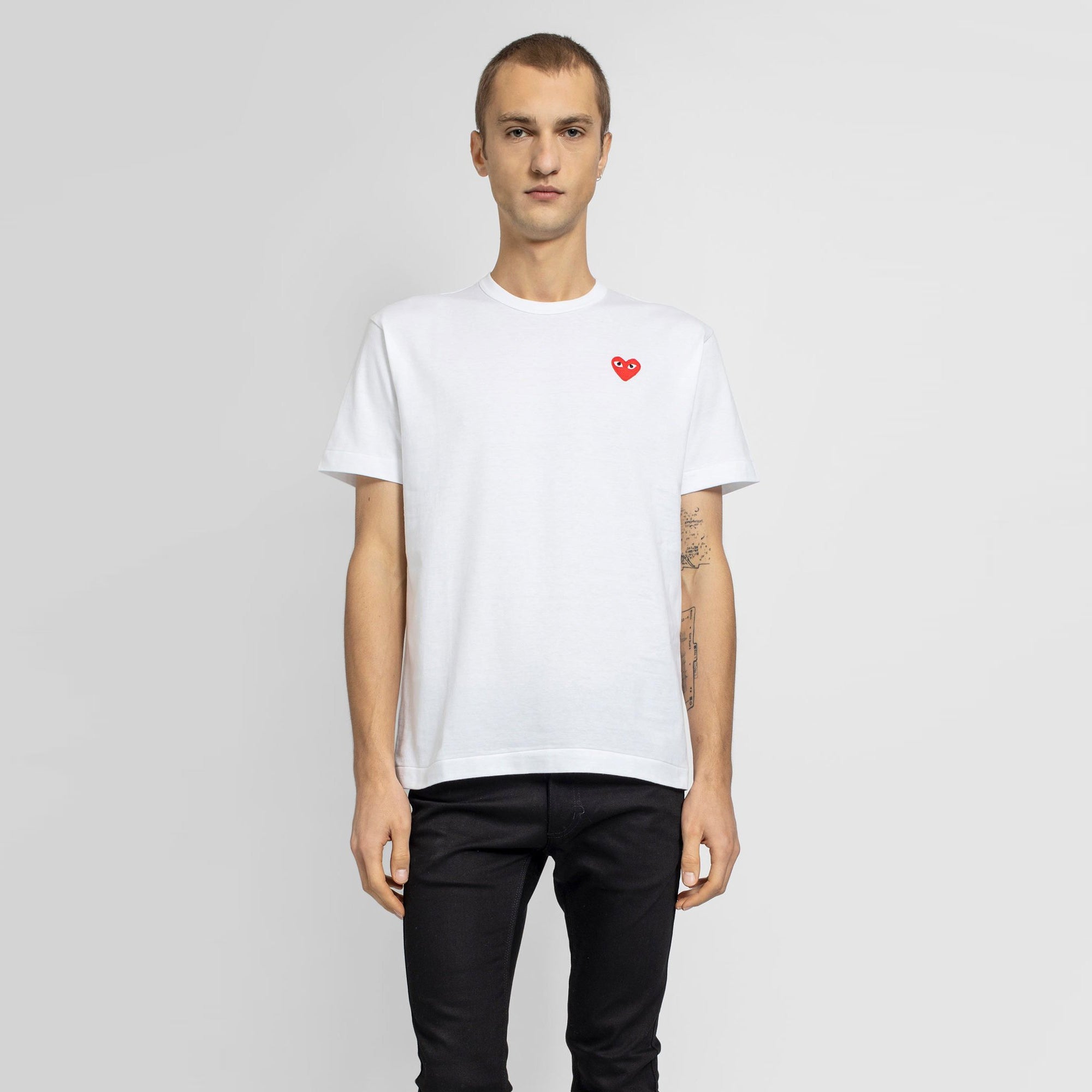 Commes des Garcons Play Mens Red Heart SS Tee