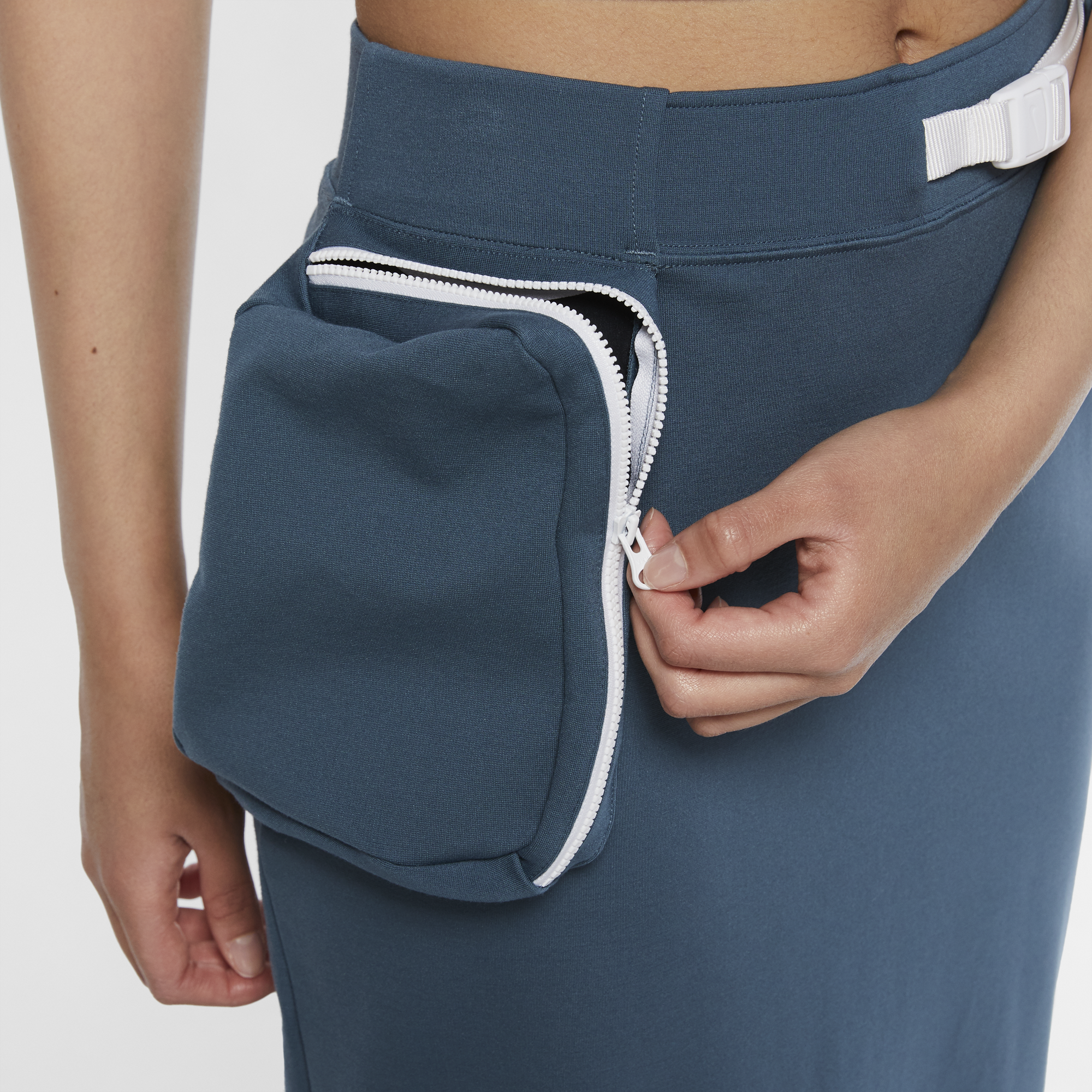 Nike Women Sportswear Tech Pack Skirt