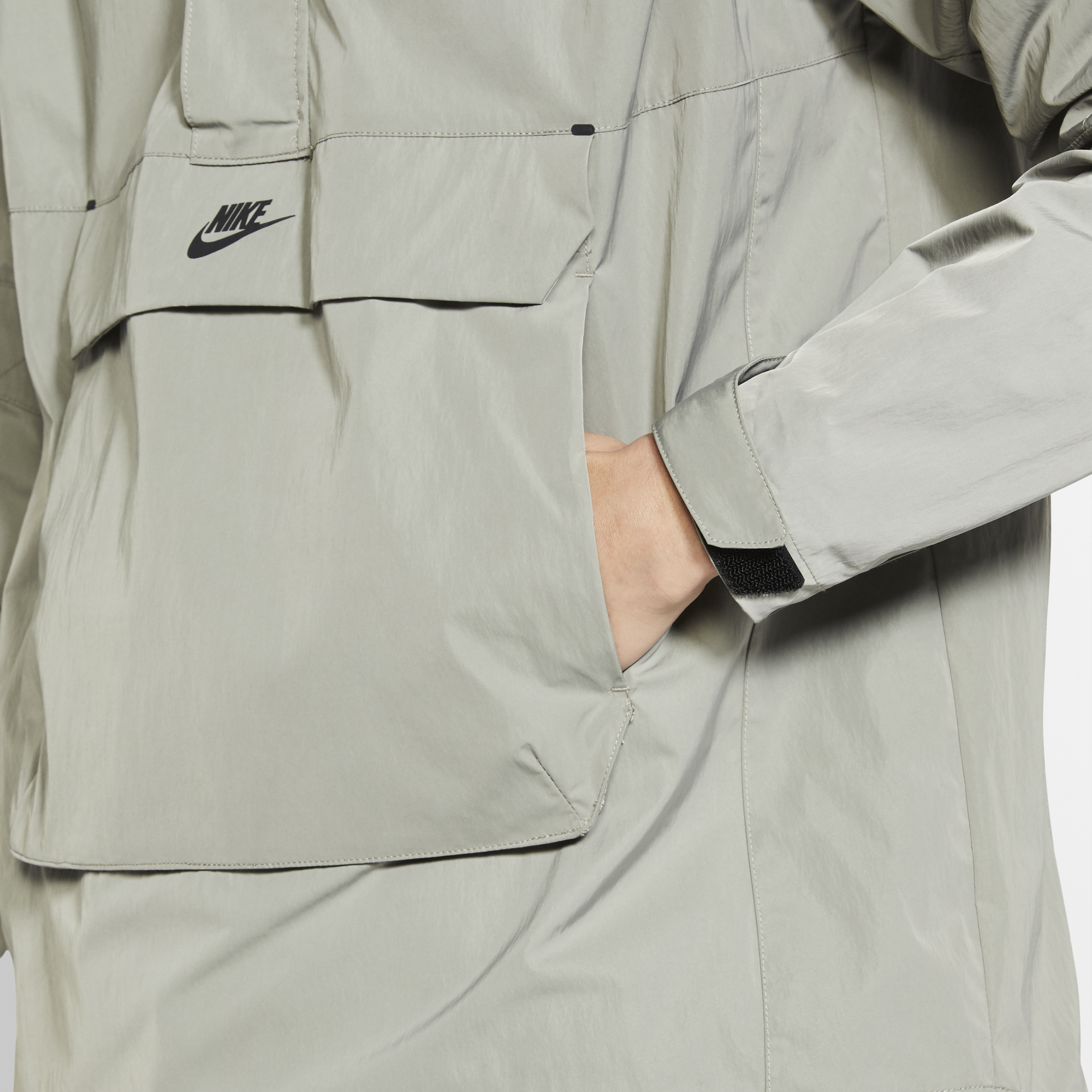 Nike Mens Hooded Anorak Jacket