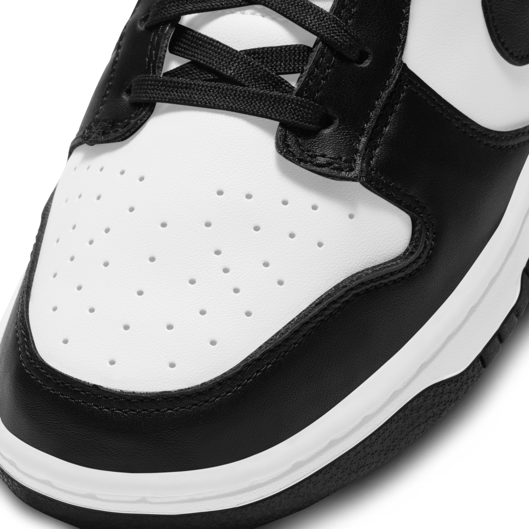 Nike Mens Dunk Low Retro 'Panda' Shoes