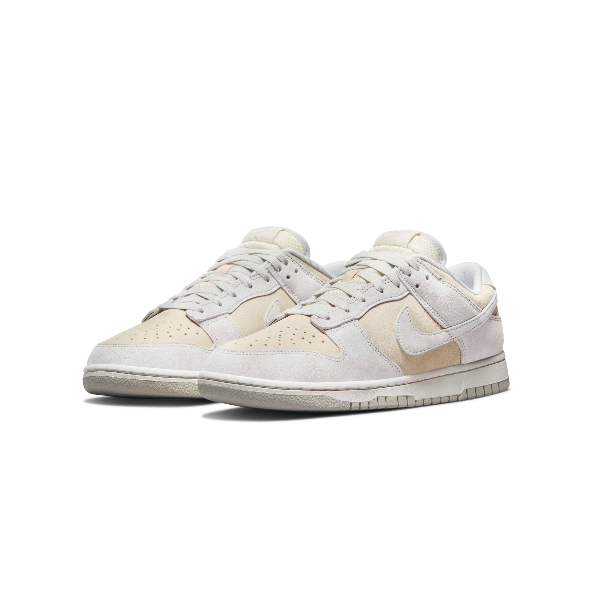 Nike Mens Dunk Low Retro Premium Shoes