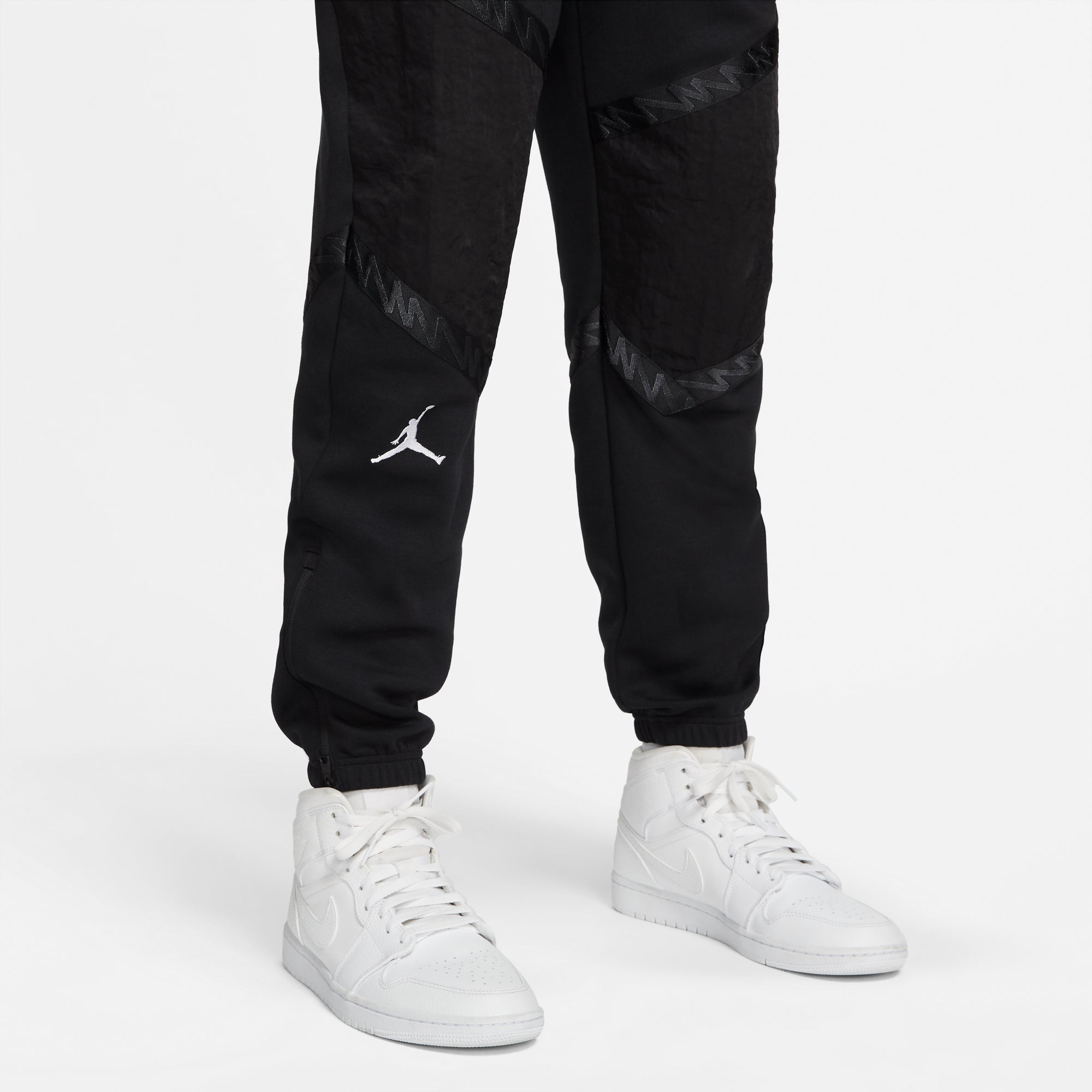 Jordan Mens Dri-Fit Zion Fleece Pants Black