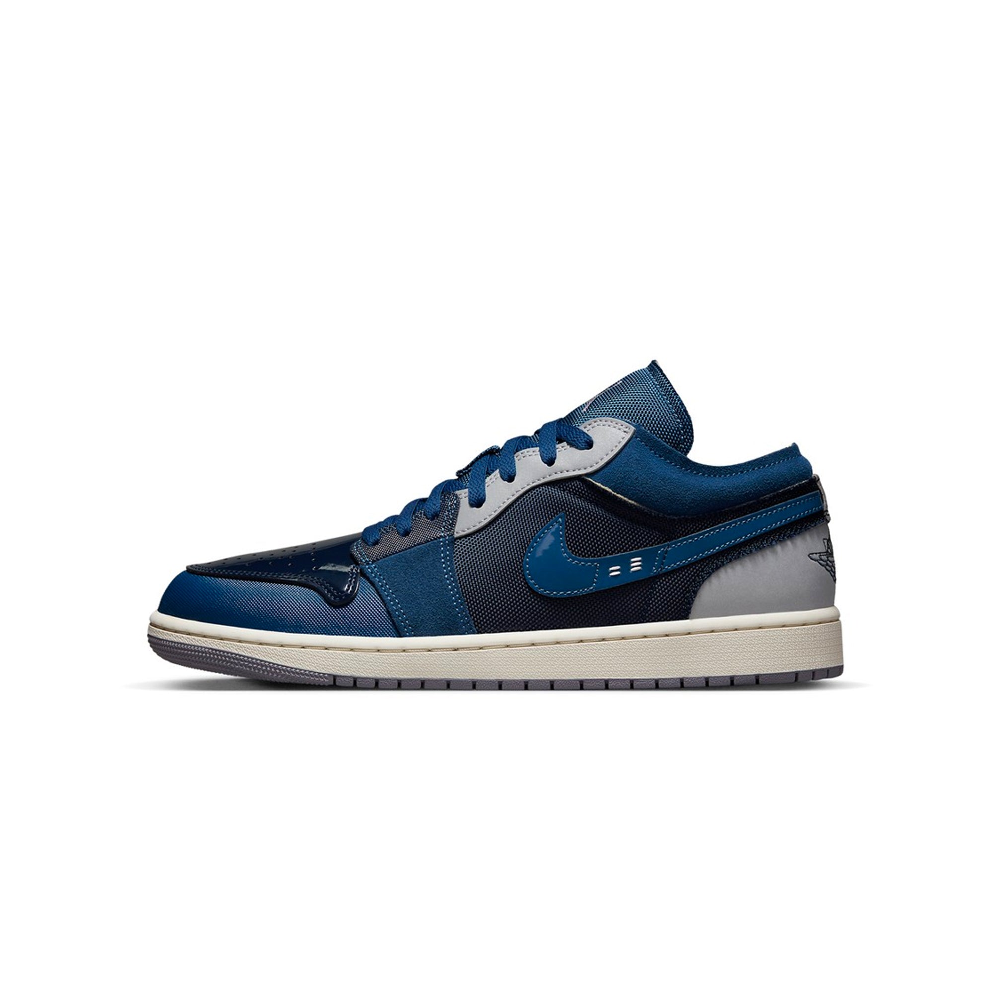 Air Jordan Mens 1 Low SE Craft Shoes