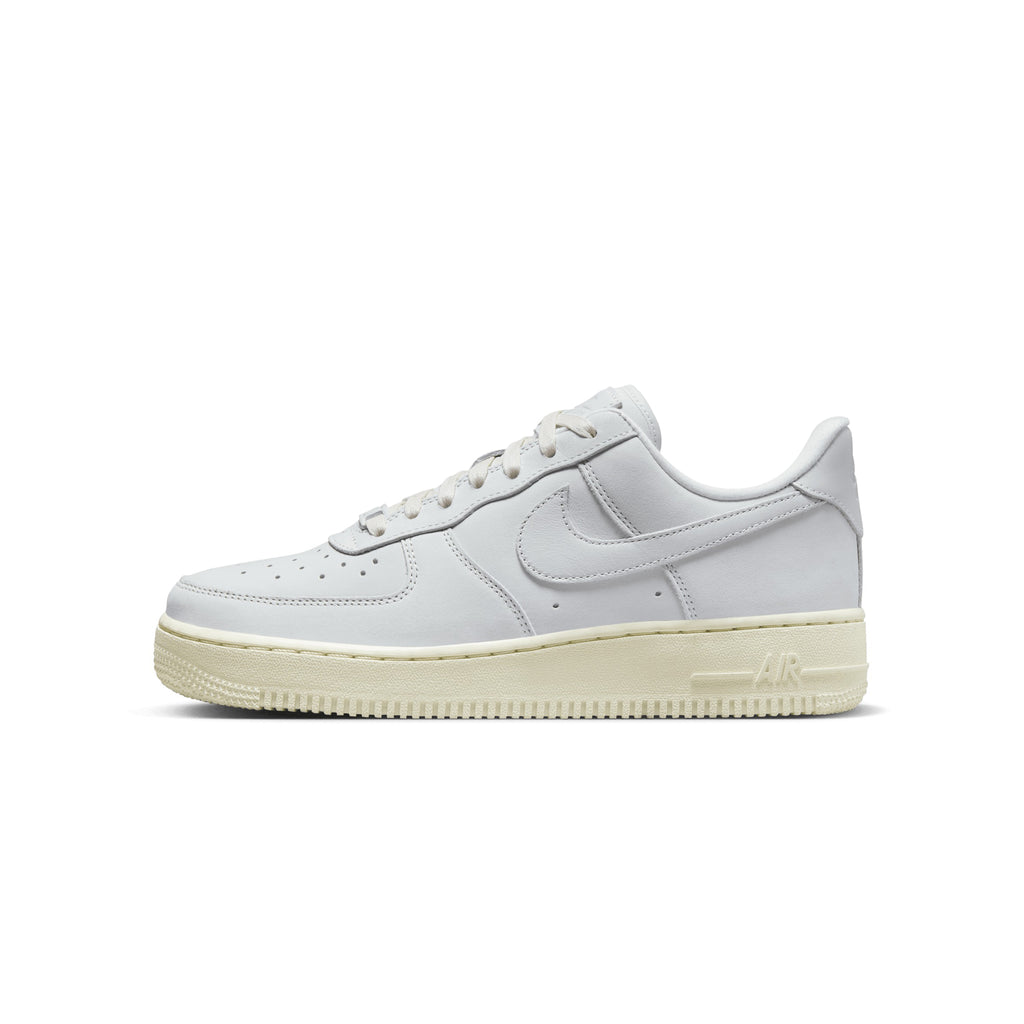 Nike Womens Air Force 1 Premium Shoes – Extra Butter