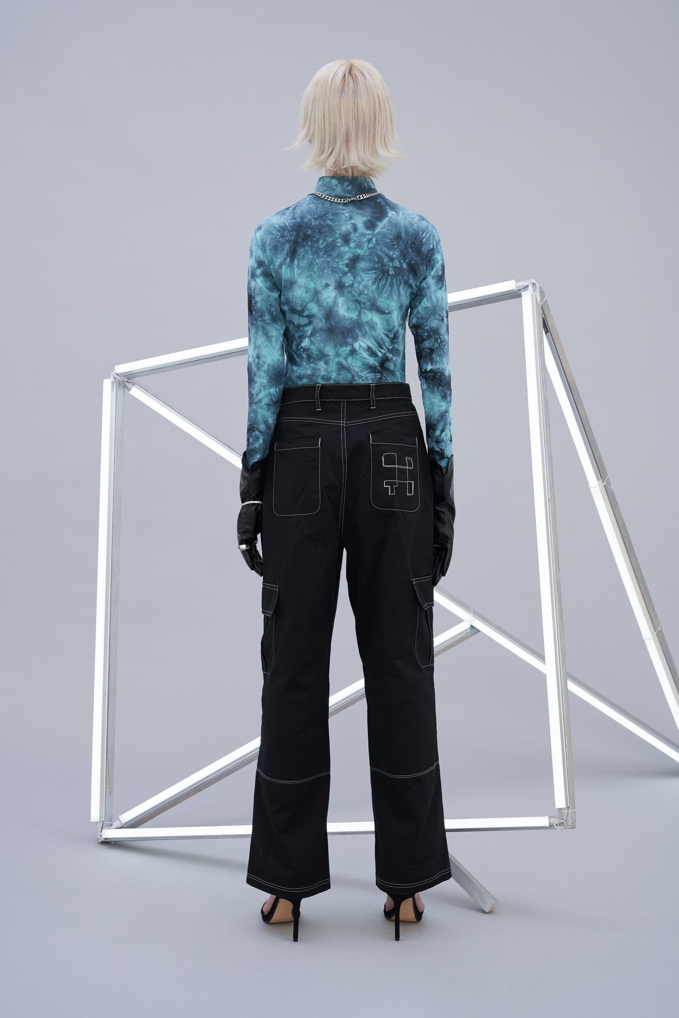 Takeon Womens Luna Cropped Longsleeve