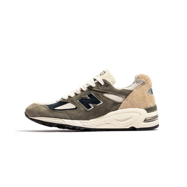 New Balance Made in USA 990v2 Shoes